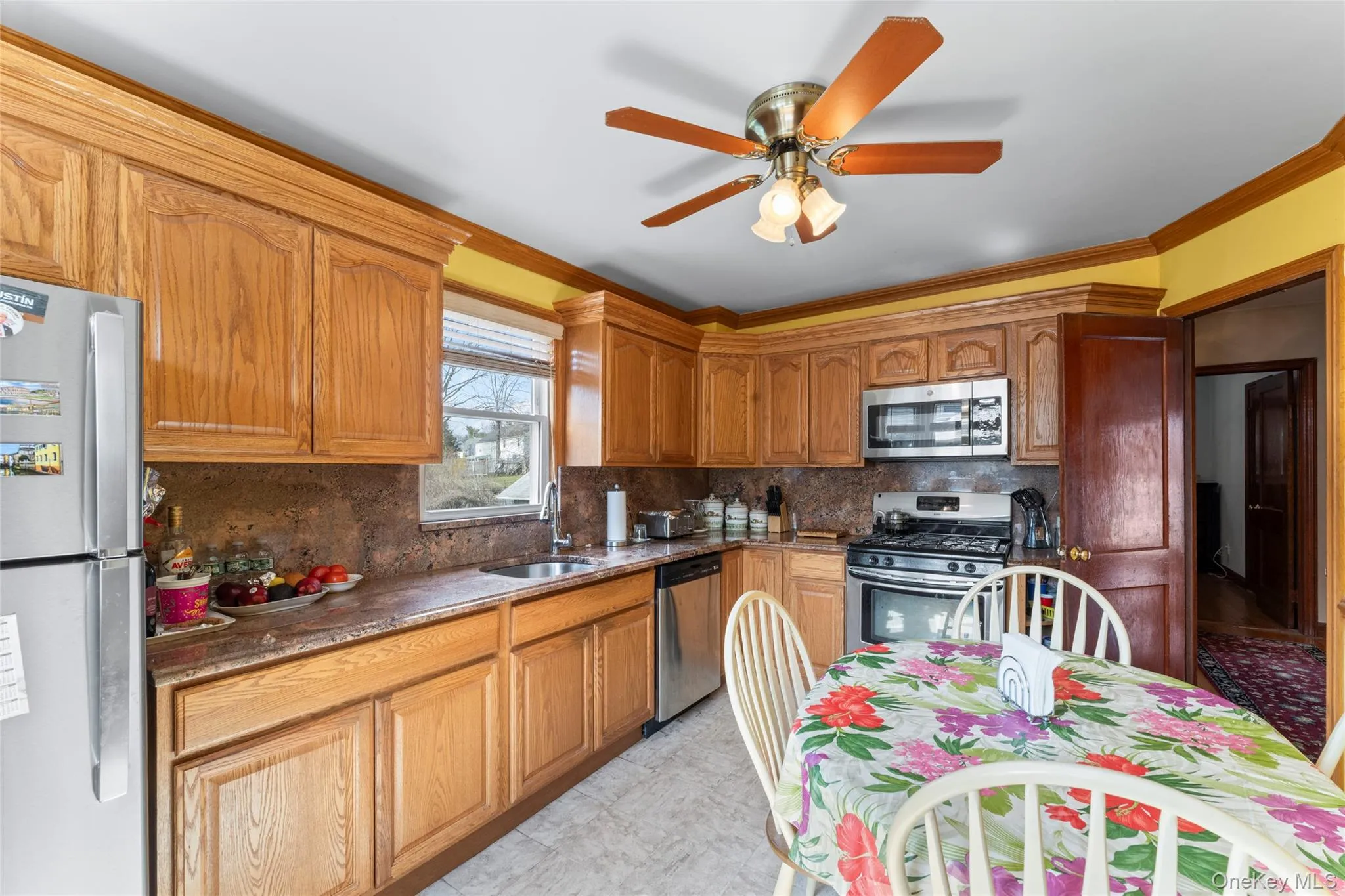 18 Butler Place, Yonkers, NY, 4 Bedrooms Bedrooms, 10 Rooms Rooms,3 BathroomsBathrooms,Residential,For Rent,Butler,0,979936 18 Butler Place, Yonkers, NY, 4 Bedrooms Bedrooms, 10 Rooms Rooms,3 BathroomsBathrooms,Residential,For Rent,Butler,0,979936