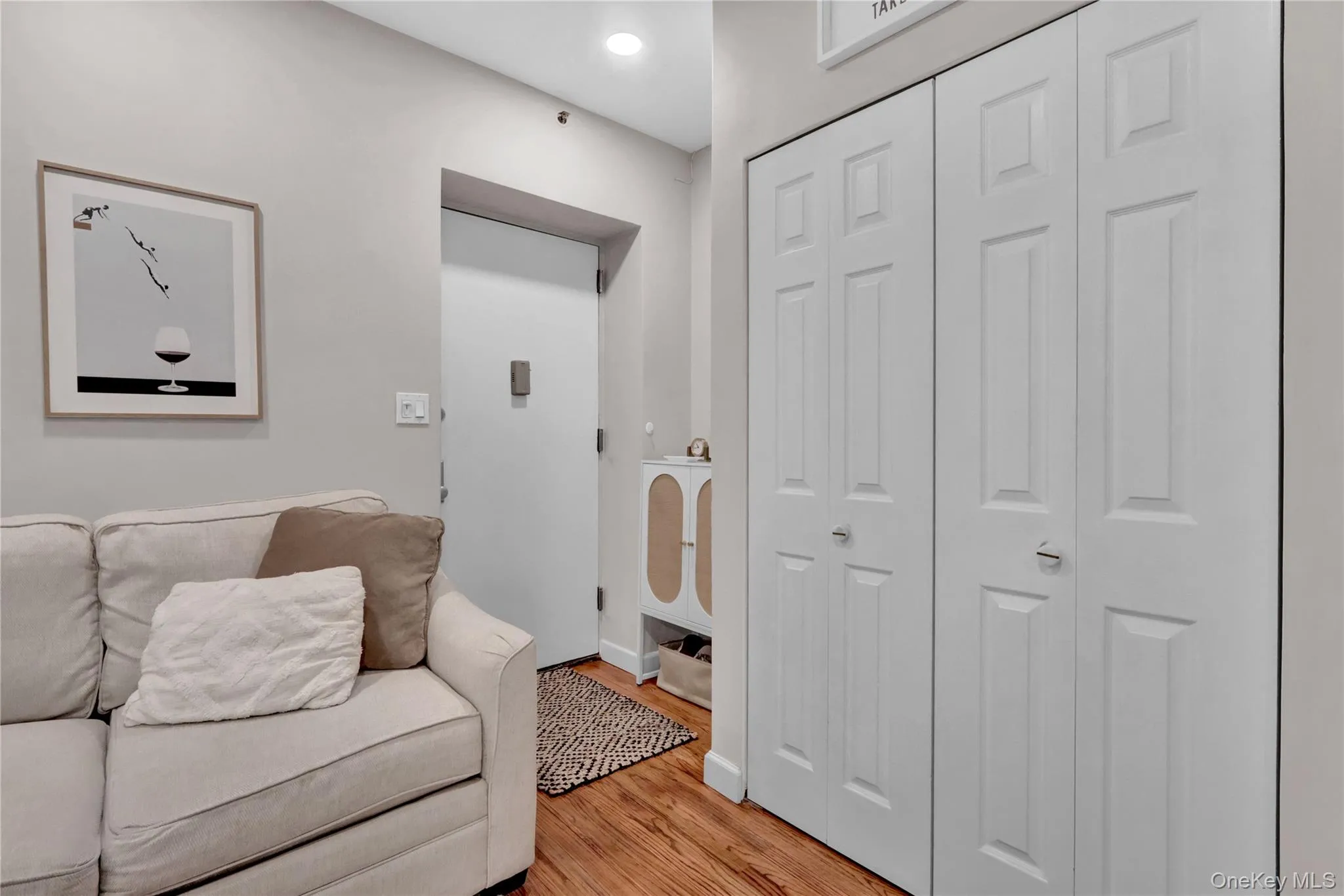 25 Broadway, Long Beach, NY, 1 Bedroom Bedrooms, 3 Rooms Rooms,1 BathroomBathrooms,Residential Lease,For Rent,Broadway,0,979944 25 Broadway, Long Beach, NY, 1 Bedroom Bedrooms, 3 Rooms Rooms,1 BathroomBathrooms,Residential Lease,For Rent,Broadway,0,979944