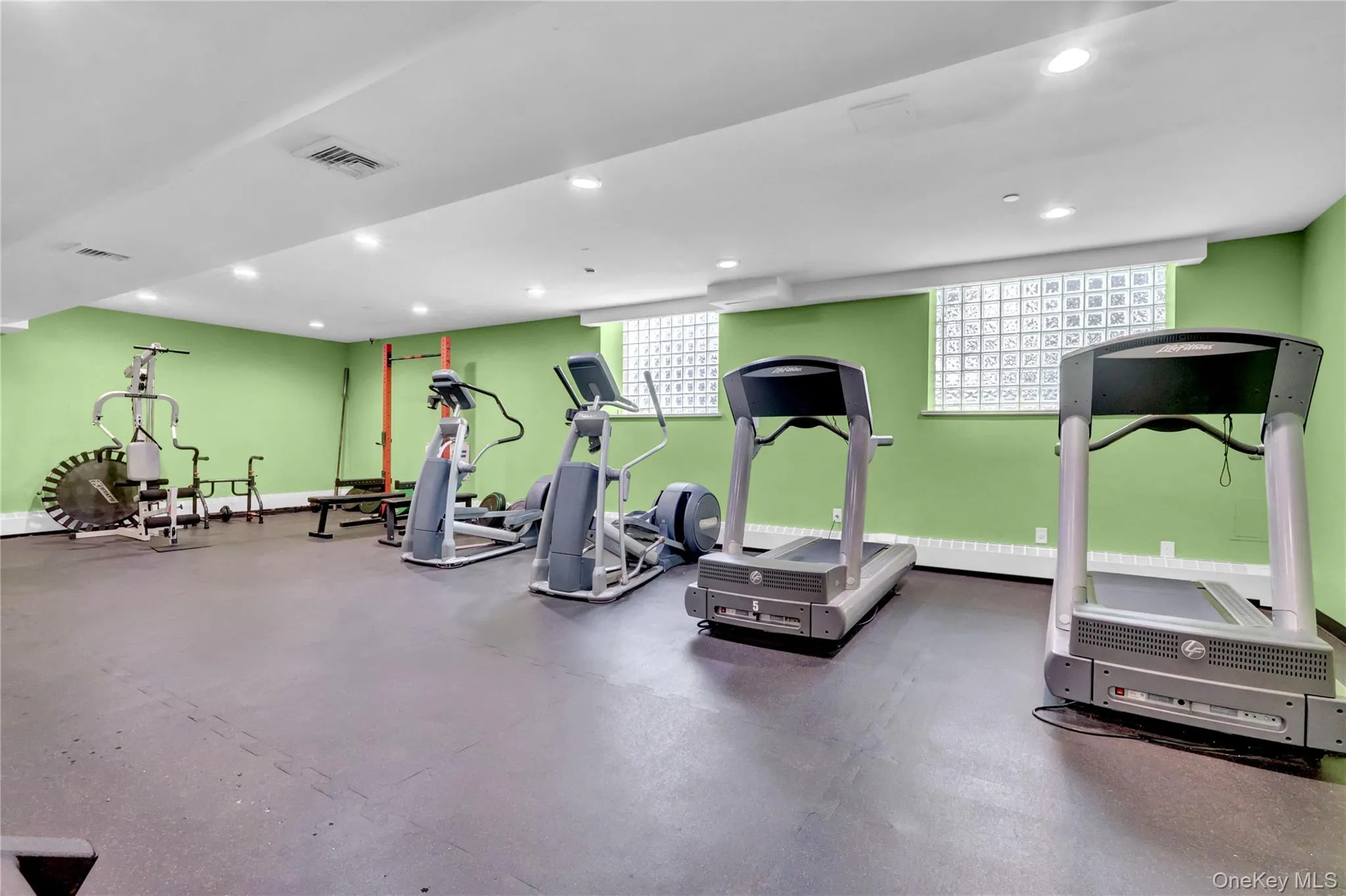 25 Broadway, Long Beach, NY, 1 Bedroom Bedrooms, 3 Rooms Rooms,1 BathroomBathrooms,Residential Lease,For Rent,Broadway,0,979944 25 Broadway, Long Beach, NY, 1 Bedroom Bedrooms, 3 Rooms Rooms,1 BathroomBathrooms,Residential Lease,For Rent,Broadway,0,979944