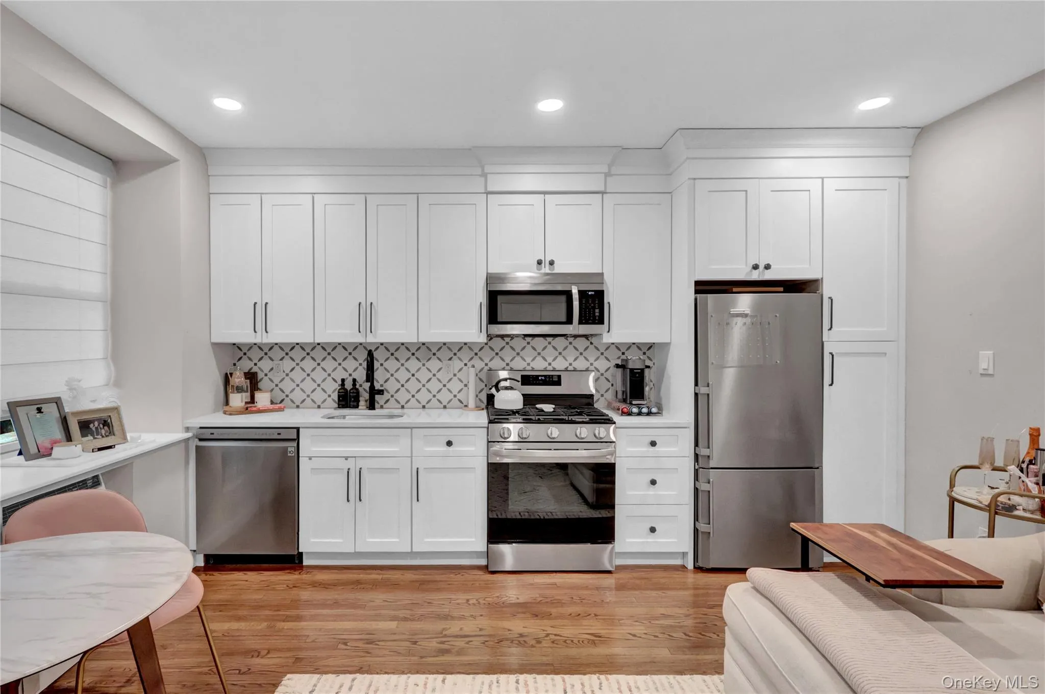 25 Broadway, Long Beach, NY, 1 Bedroom Bedrooms, 3 Rooms Rooms,1 BathroomBathrooms,Residential Lease,For Rent,Broadway,0,979944 25 Broadway, Long Beach, NY, 1 Bedroom Bedrooms, 3 Rooms Rooms,1 BathroomBathrooms,Residential Lease,For Rent,Broadway,0,979944