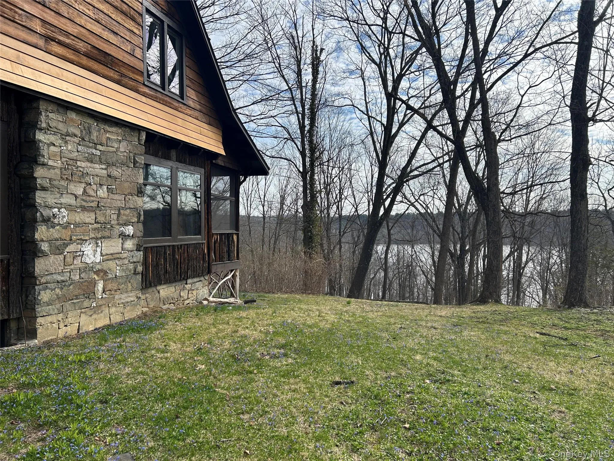 5 Riverby Lane, Esopus, NY, 4 Bedrooms Bedrooms, 11 Rooms Rooms,2 BathroomsBathrooms,Residential Lease,For Rent,Riverby,0,979946 5 Riverby Lane, Esopus, NY, 4 Bedrooms Bedrooms, 11 Rooms Rooms,2 BathroomsBathrooms,Residential Lease,For Rent,Riverby,0,979946