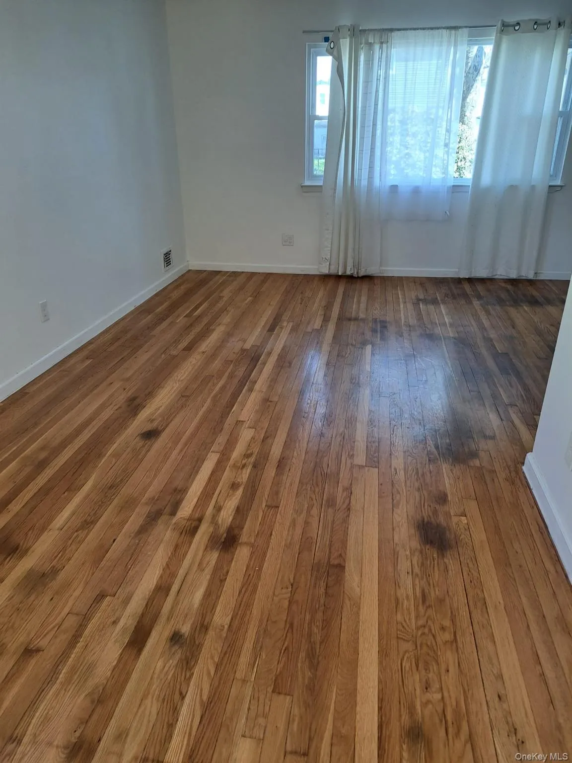11530 Inwood Street, New York, NY, 3 Bedrooms Bedrooms, 3 Rooms Rooms,1 BathroomBathrooms,Residential Lease,For Rent,Inwood,0,979948 11530 Inwood Street, New York, NY, 3 Bedrooms Bedrooms, 3 Rooms Rooms,1 BathroomBathrooms,Residential Lease,For Rent,Inwood,0,979948