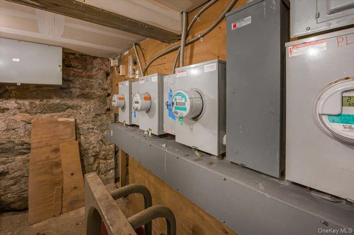 683 Bushwick Avenue, New York, NY, ,Commercial Lease,For Rent,Bushwick,0,979952 683 Bushwick Avenue, New York, NY, ,Commercial Lease,For Rent,Bushwick,0,979952