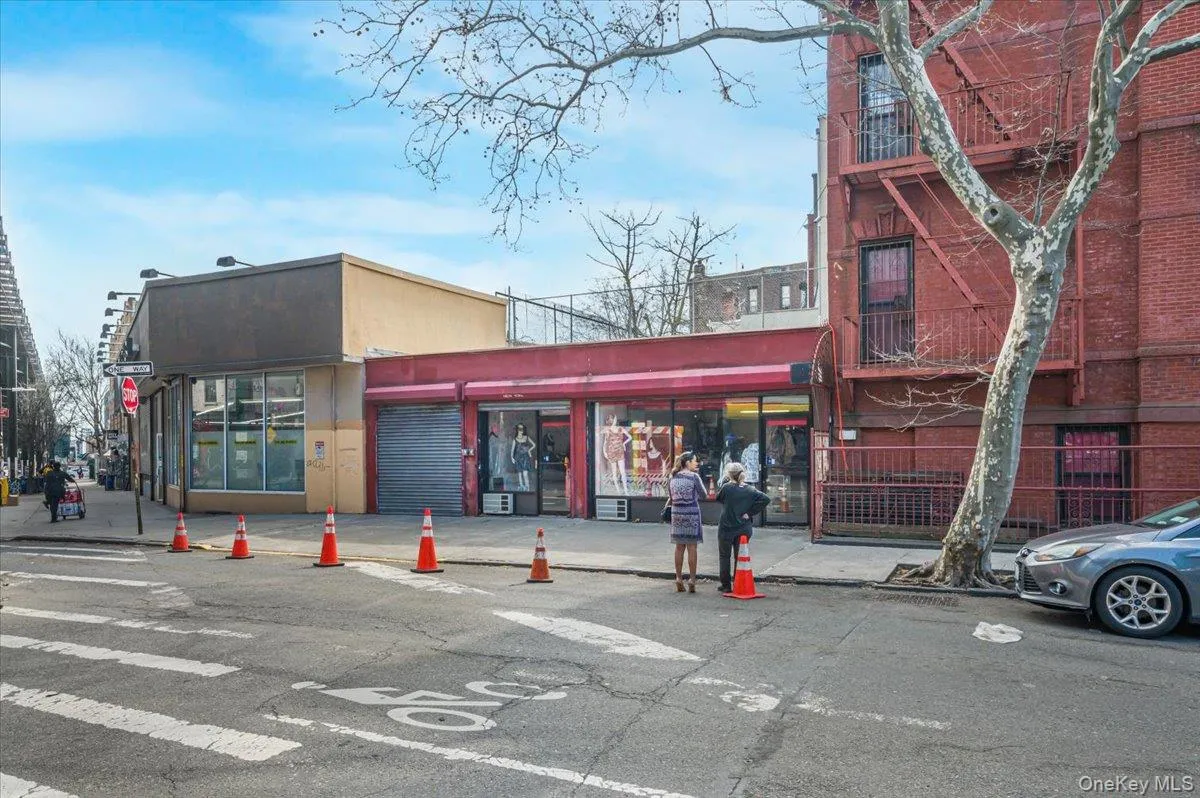 683 Bushwick Avenue, New York, NY, ,Commercial Lease,For Rent,Bushwick,0,979952 683 Bushwick Avenue, New York, NY, ,Commercial Lease,For Rent,Bushwick,0,979952
