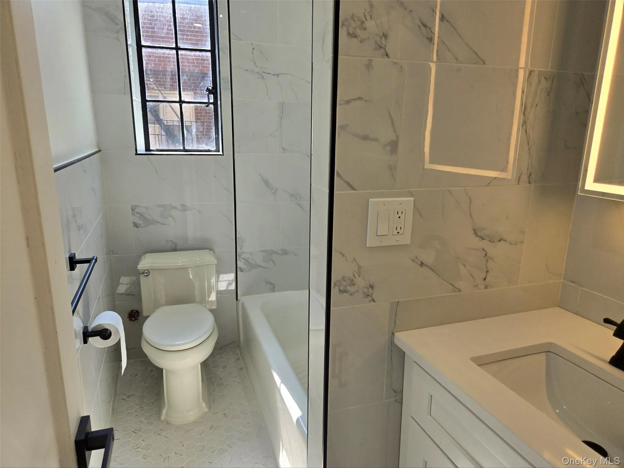 292 Main Street, White Plains, NY, 2 Bedrooms Bedrooms, 5 Rooms Rooms,1 BathroomBathrooms,Residential,For Rent,Main Street,0,979959 292 Main Street, White Plains, NY, 2 Bedrooms Bedrooms, 5 Rooms Rooms,1 BathroomBathrooms,Residential,For Rent,Main Street,0,979959