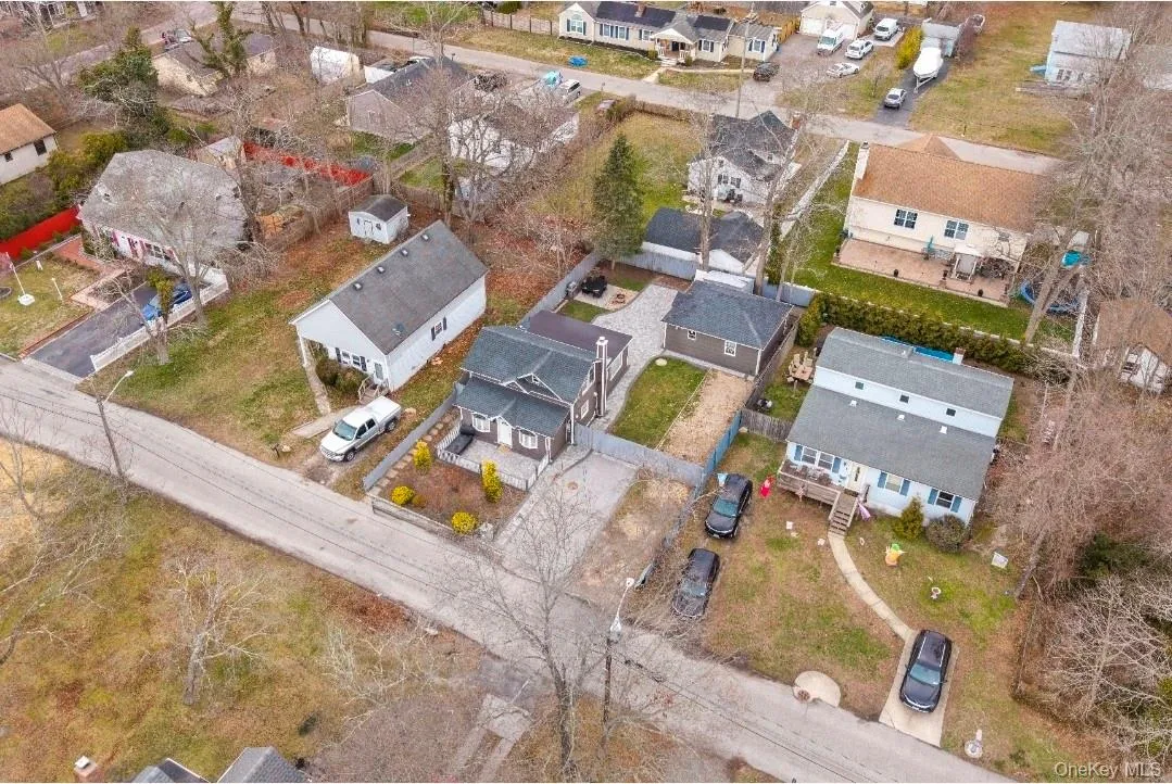 15 Ivy Road, Brookhaven, NY, 4 Bedrooms Bedrooms, 8 Rooms Rooms,2 BathroomsBathrooms,Residential Sale,For Rent,Ivy,0,979960 15 Ivy Road, Brookhaven, NY, 4 Bedrooms Bedrooms, 8 Rooms Rooms,2 BathroomsBathrooms,Residential Sale,For Rent,Ivy,0,979960