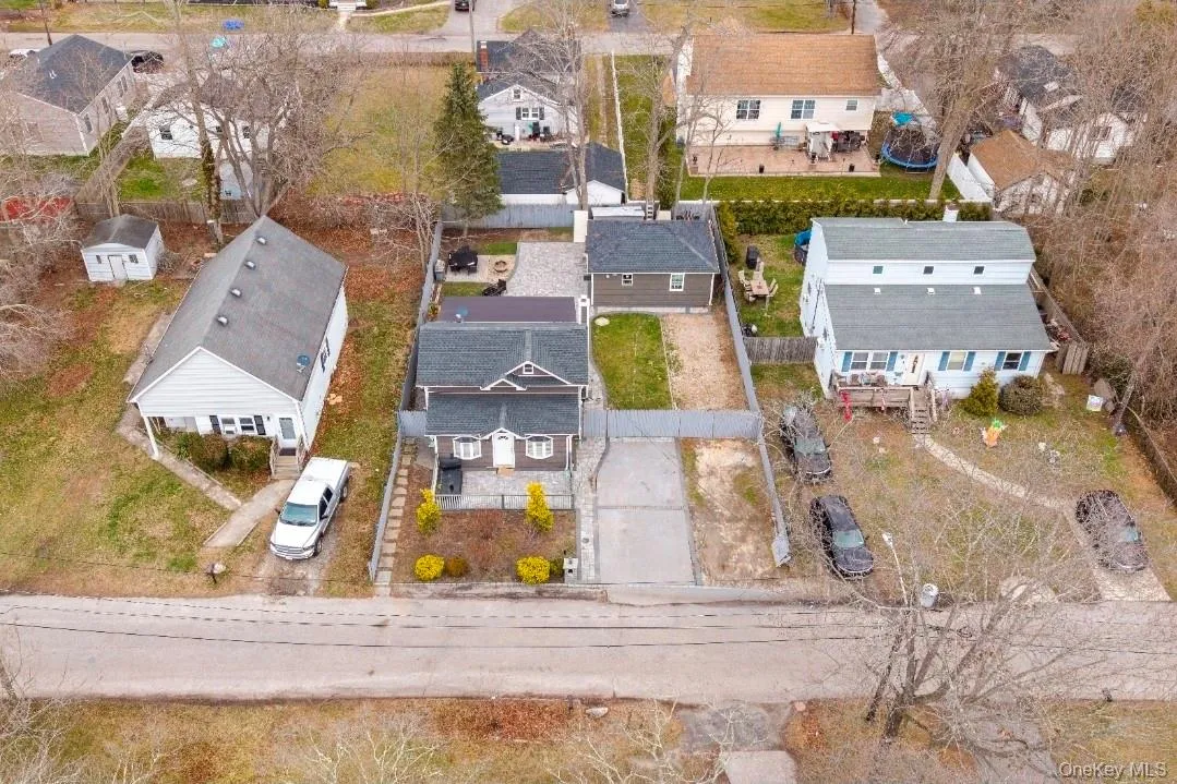 15 Ivy Road, Brookhaven, NY, 4 Bedrooms Bedrooms, 8 Rooms Rooms,2 BathroomsBathrooms,Residential Sale,For Rent,Ivy,0,979960 15 Ivy Road, Brookhaven, NY, 4 Bedrooms Bedrooms, 8 Rooms Rooms,2 BathroomsBathrooms,Residential Sale,For Rent,Ivy,0,979960