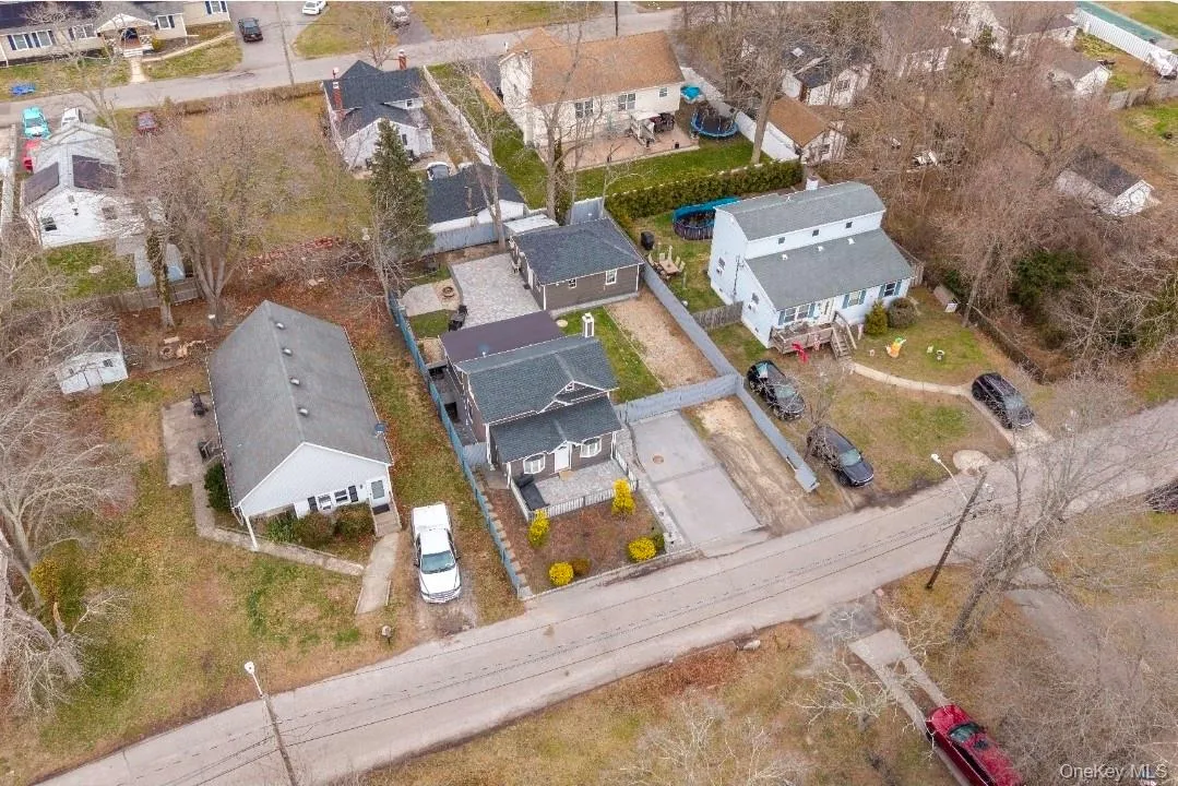 15 Ivy Road, Brookhaven, NY, 4 Bedrooms Bedrooms, 8 Rooms Rooms,2 BathroomsBathrooms,Residential Sale,For Rent,Ivy,0,979960 15 Ivy Road, Brookhaven, NY, 4 Bedrooms Bedrooms, 8 Rooms Rooms,2 BathroomsBathrooms,Residential Sale,For Rent,Ivy,0,979960