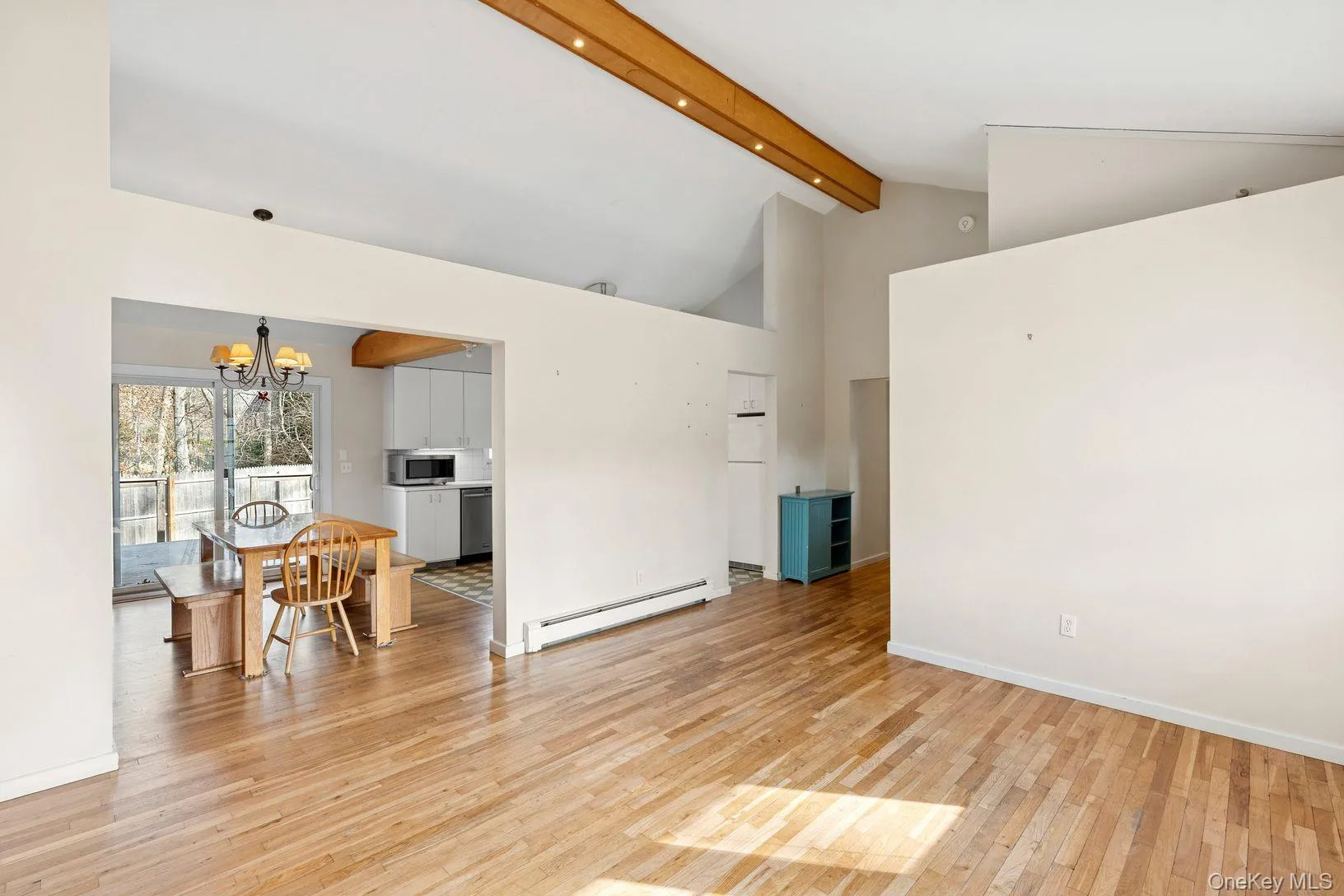 3 Chapel Lane, East Hampton, NY, 3 Bedrooms Bedrooms, 6 Rooms Rooms,3 BathroomsBathrooms,Residential,For Rent,Chapel,0,979963 3 Chapel Lane, East Hampton, NY, 3 Bedrooms Bedrooms, 6 Rooms Rooms,3 BathroomsBathrooms,Residential,For Rent,Chapel,0,979963