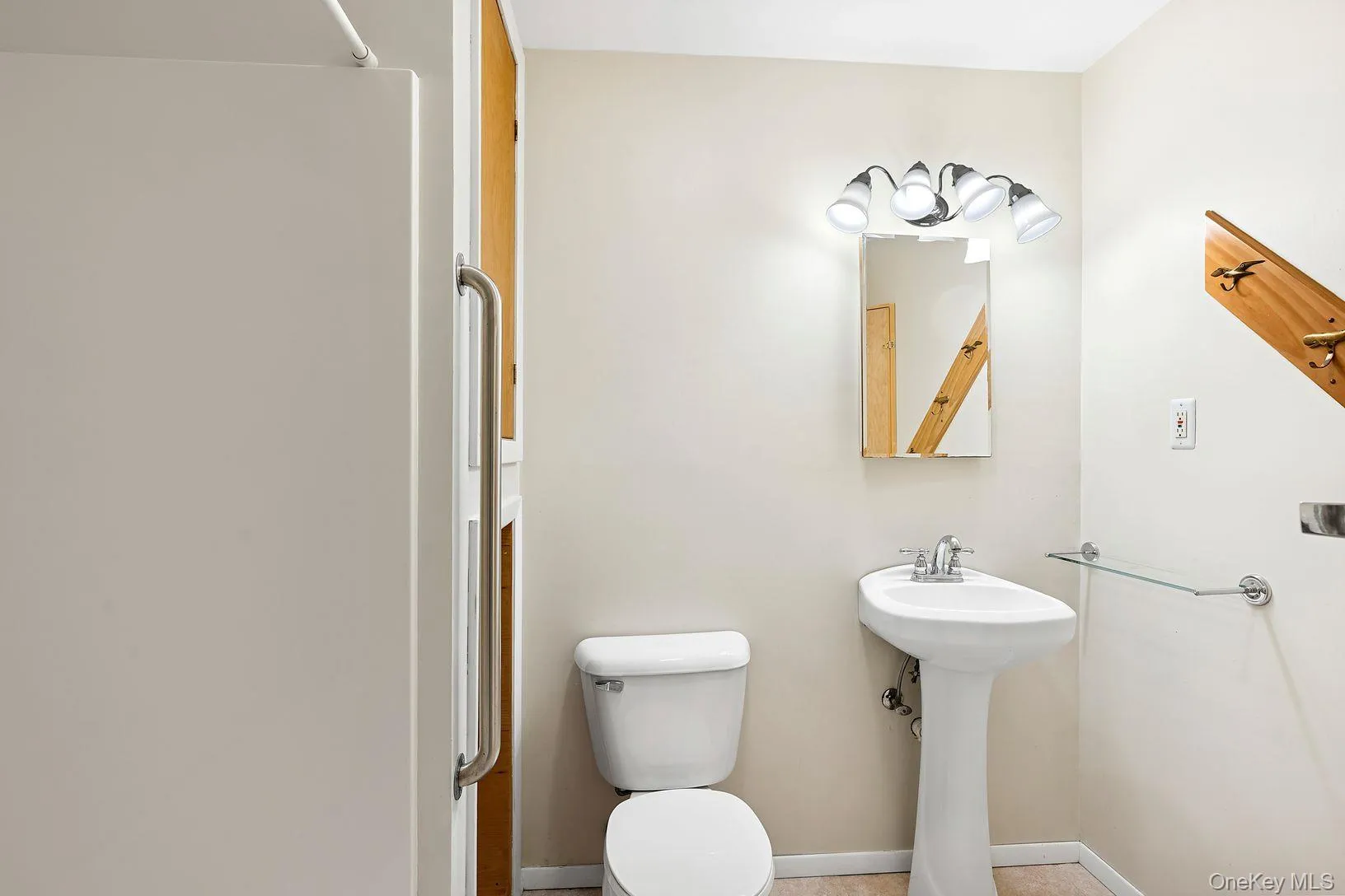 3 Chapel Lane, East Hampton, NY, 3 Bedrooms Bedrooms, 6 Rooms Rooms,3 BathroomsBathrooms,Residential,For Rent,Chapel,0,979963 3 Chapel Lane, East Hampton, NY, 3 Bedrooms Bedrooms, 6 Rooms Rooms,3 BathroomsBathrooms,Residential,For Rent,Chapel,0,979963