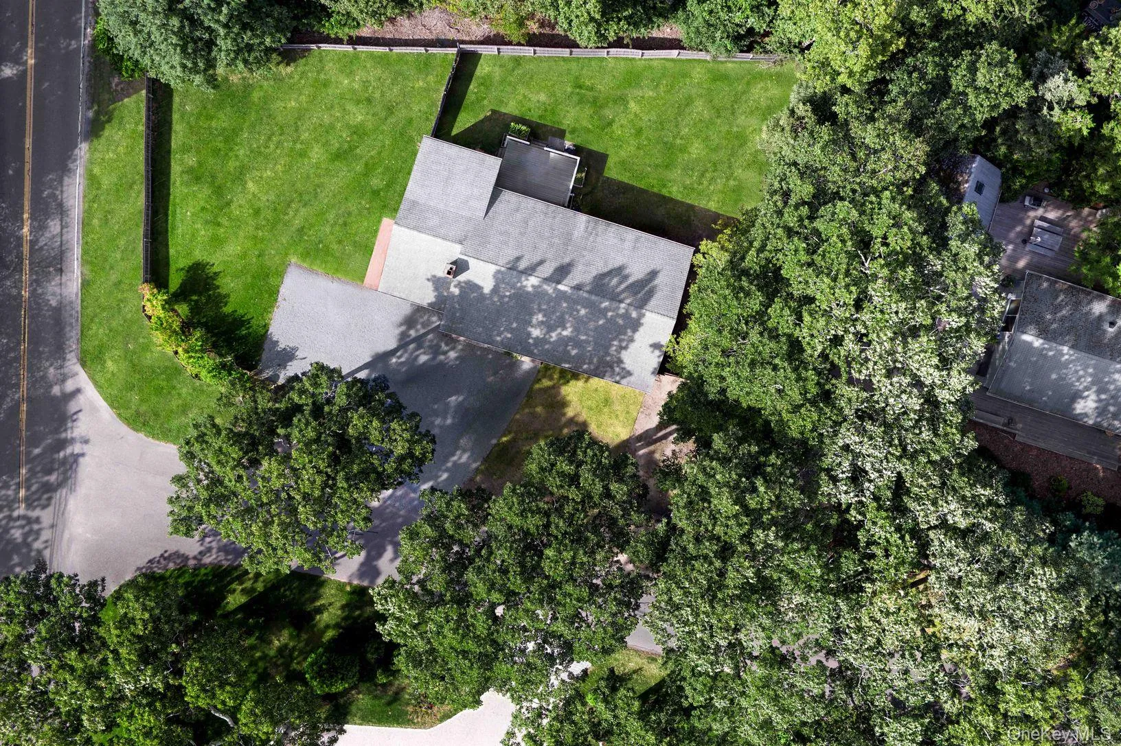 3 Chapel Lane, East Hampton, NY, 3 Bedrooms Bedrooms, 6 Rooms Rooms,3 BathroomsBathrooms,Residential,For Rent,Chapel,0,979963 3 Chapel Lane, East Hampton, NY, 3 Bedrooms Bedrooms, 6 Rooms Rooms,3 BathroomsBathrooms,Residential,For Rent,Chapel,0,979963