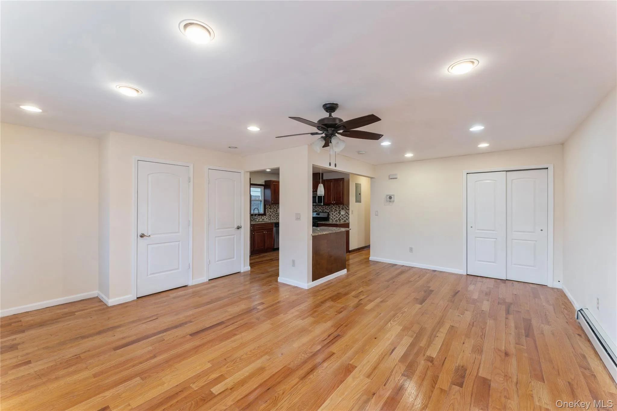 228-20 Edgewood Avenue, New York, NY, 3 Bedrooms Bedrooms, 6 Rooms Rooms,2 BathroomsBathrooms,Residential Lease,For Rent,Edgewood,0,979967 228-20 Edgewood Avenue, New York, NY, 3 Bedrooms Bedrooms, 6 Rooms Rooms,2 BathroomsBathrooms,Residential Lease,For Rent,Edgewood,0,979967