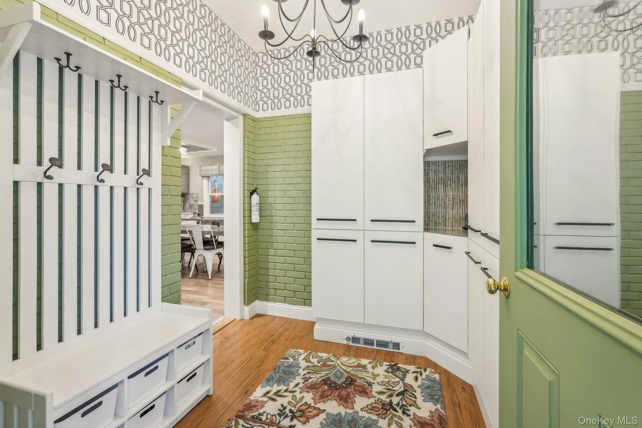 Fancy mudroom enter from side yard and patio, just off kitchen, lots of storage Fancy mudroom enter from side yard and patio, just off kitchen, lots of storage