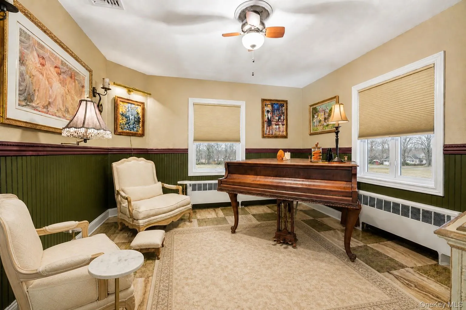 Piano lounge on main level Piano lounge on main level