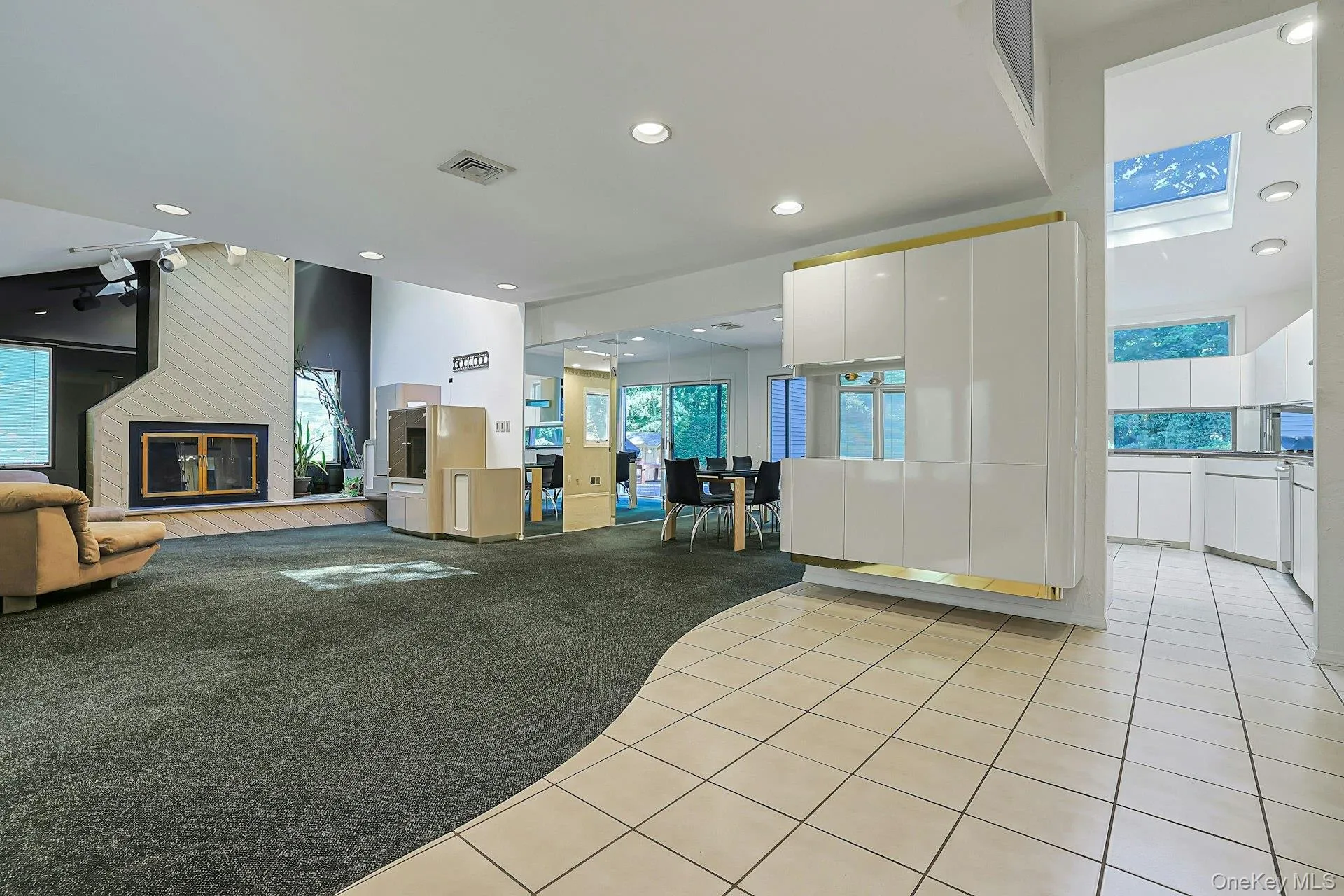 18 Scott Drive, Clarkstown, NY, 4 Bedrooms Bedrooms, 7 Rooms Rooms,2 BathroomsBathrooms,Residential,For Rent,Scott,0,979978 18 Scott Drive, Clarkstown, NY, 4 Bedrooms Bedrooms, 7 Rooms Rooms,2 BathroomsBathrooms,Residential,For Rent,Scott,0,979978
