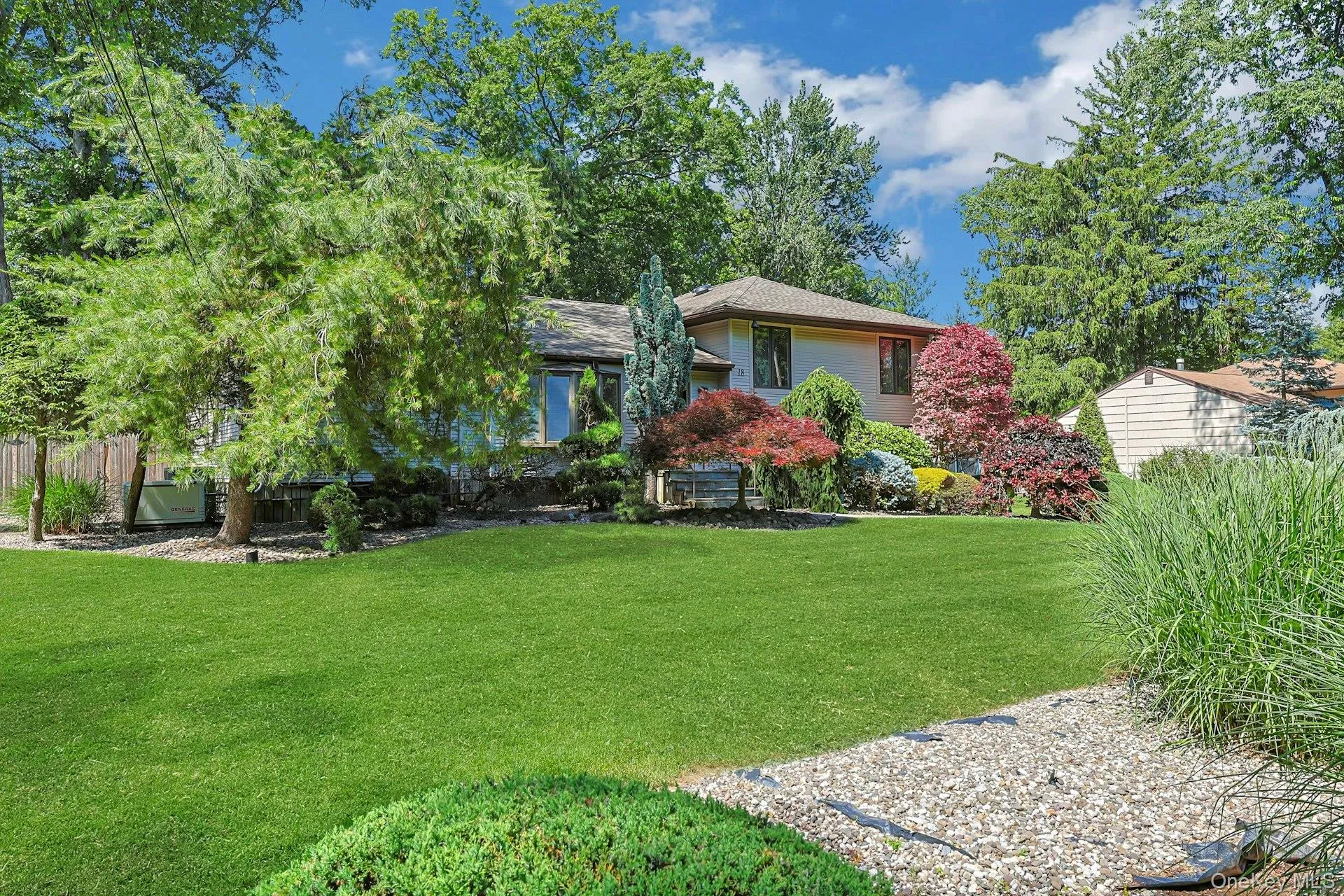18 Scott Drive, Clarkstown, NY, 4 Bedrooms Bedrooms, 7 Rooms Rooms,2 BathroomsBathrooms,Residential,For Rent,Scott,0,979978 18 Scott Drive, Clarkstown, NY, 4 Bedrooms Bedrooms, 7 Rooms Rooms,2 BathroomsBathrooms,Residential,For Rent,Scott,0,979978