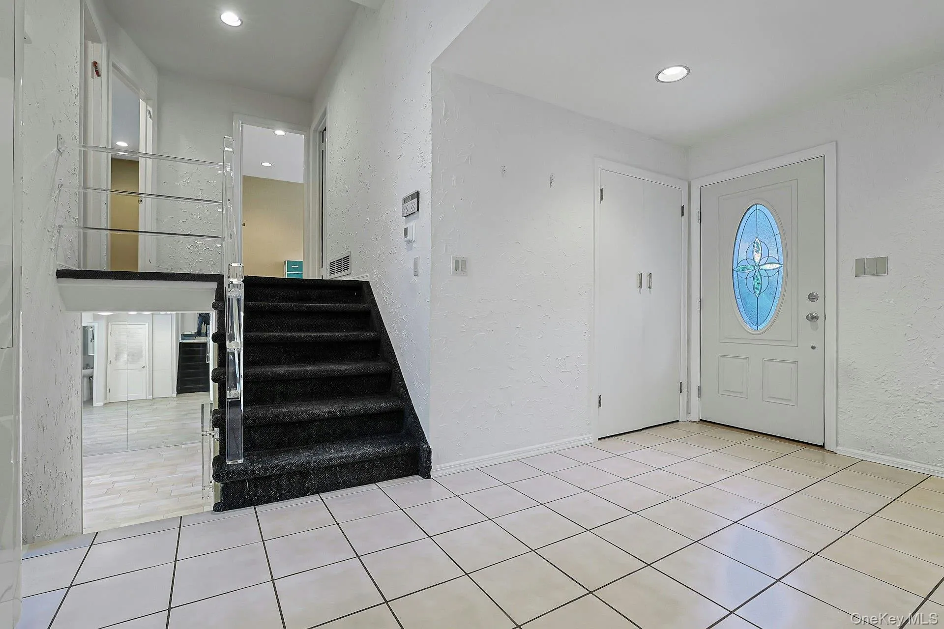 18 Scott Drive, Clarkstown, NY, 4 Bedrooms Bedrooms, 7 Rooms Rooms,2 BathroomsBathrooms,Residential,For Rent,Scott,0,979978 18 Scott Drive, Clarkstown, NY, 4 Bedrooms Bedrooms, 7 Rooms Rooms,2 BathroomsBathrooms,Residential,For Rent,Scott,0,979978