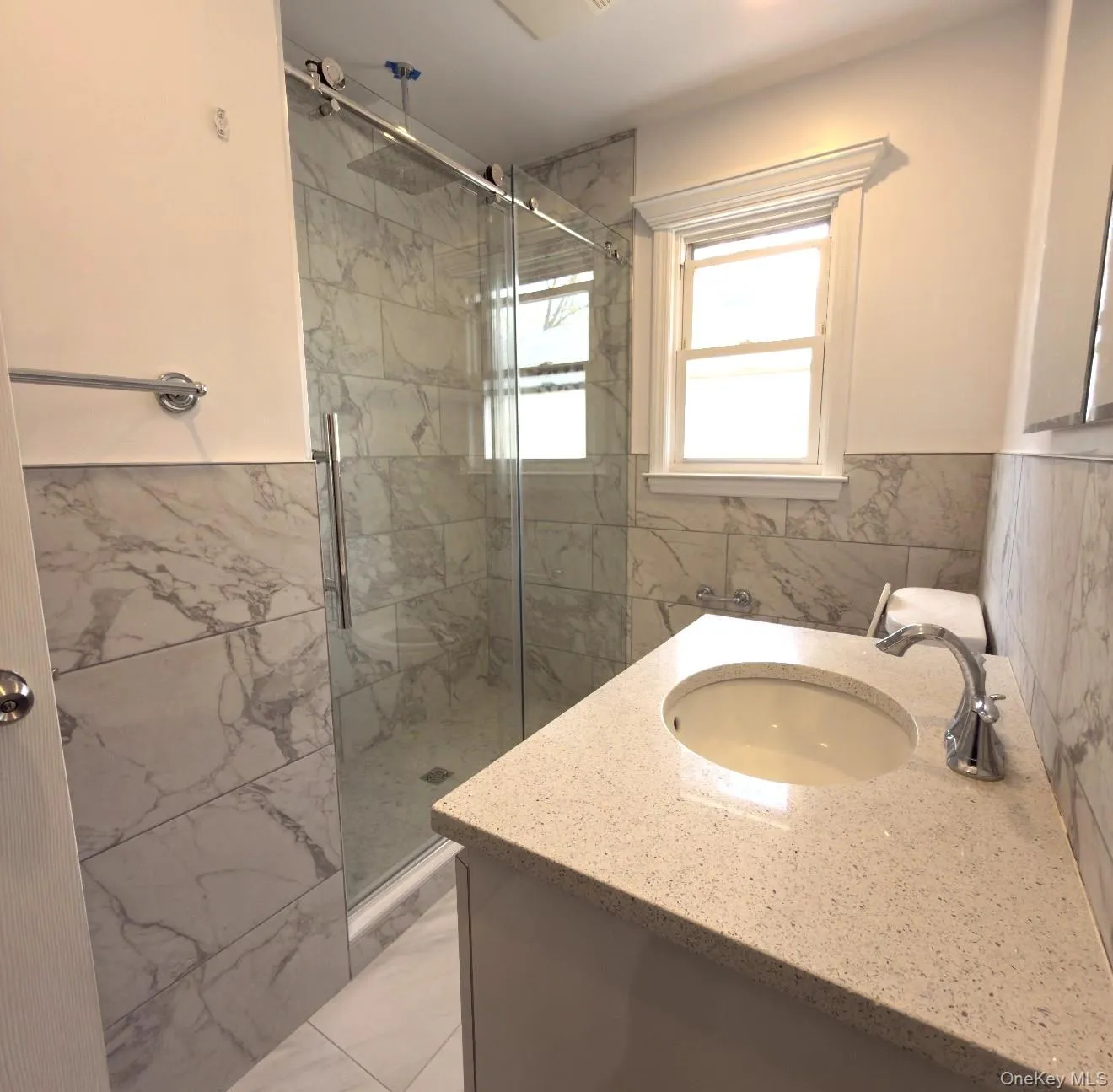 Full Bathroom Full Bathroom