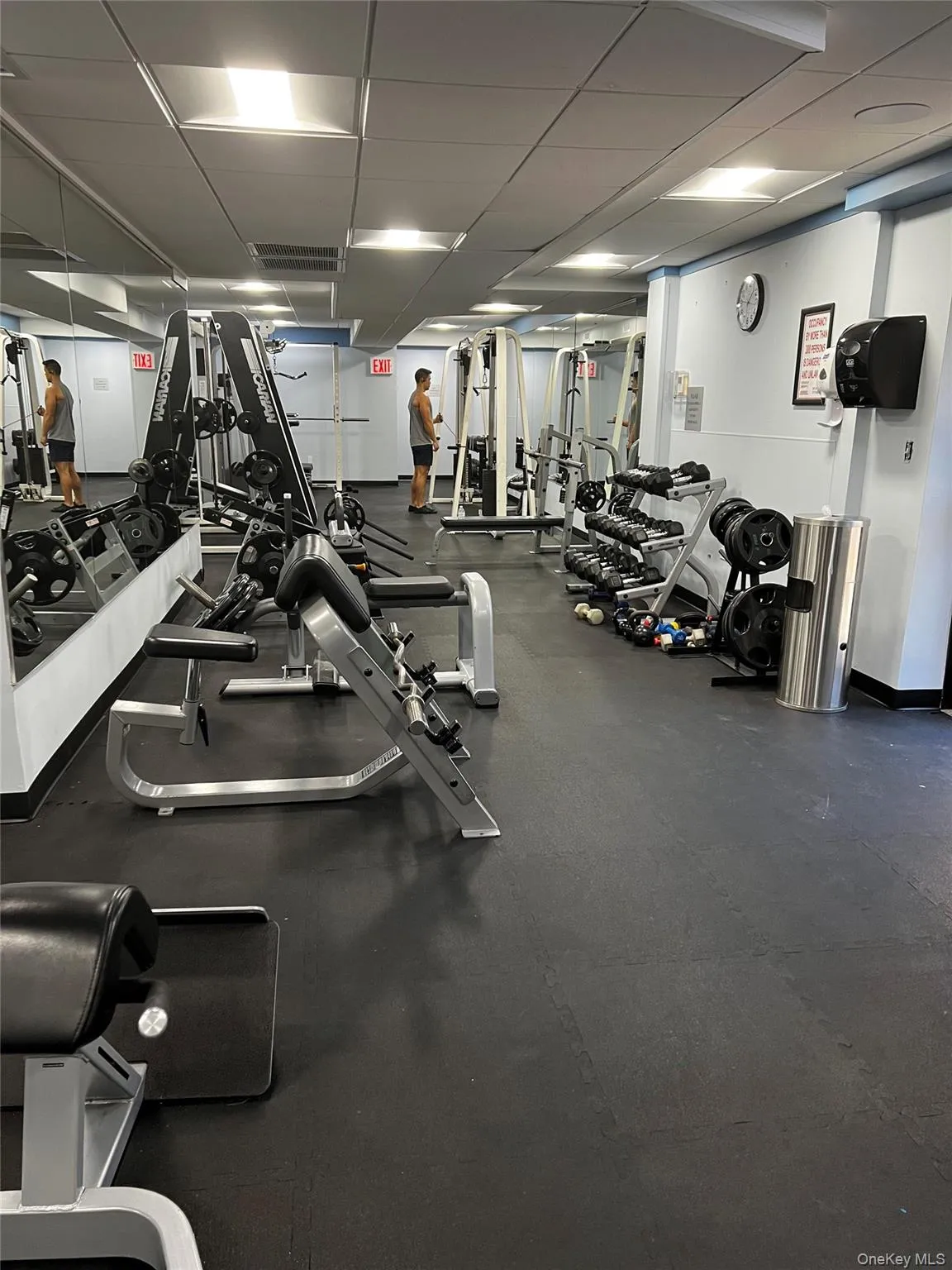 1 Bay Club Drive, New York, NY, 2 Rooms Rooms,1 BathroomBathrooms,Residential Sale,For Rent,Bay Club,0,979992 1 Bay Club Drive, New York, NY, 2 Rooms Rooms,1 BathroomBathrooms,Residential Sale,For Rent,Bay Club,0,979992