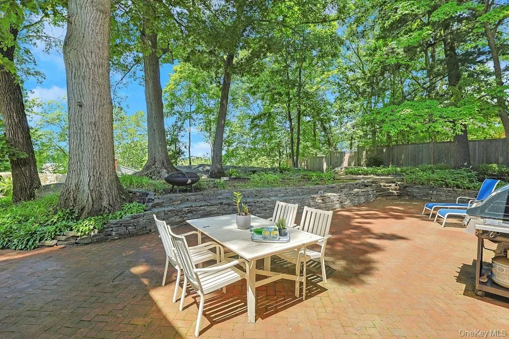 Al Fresco living! Al Fresco living!
