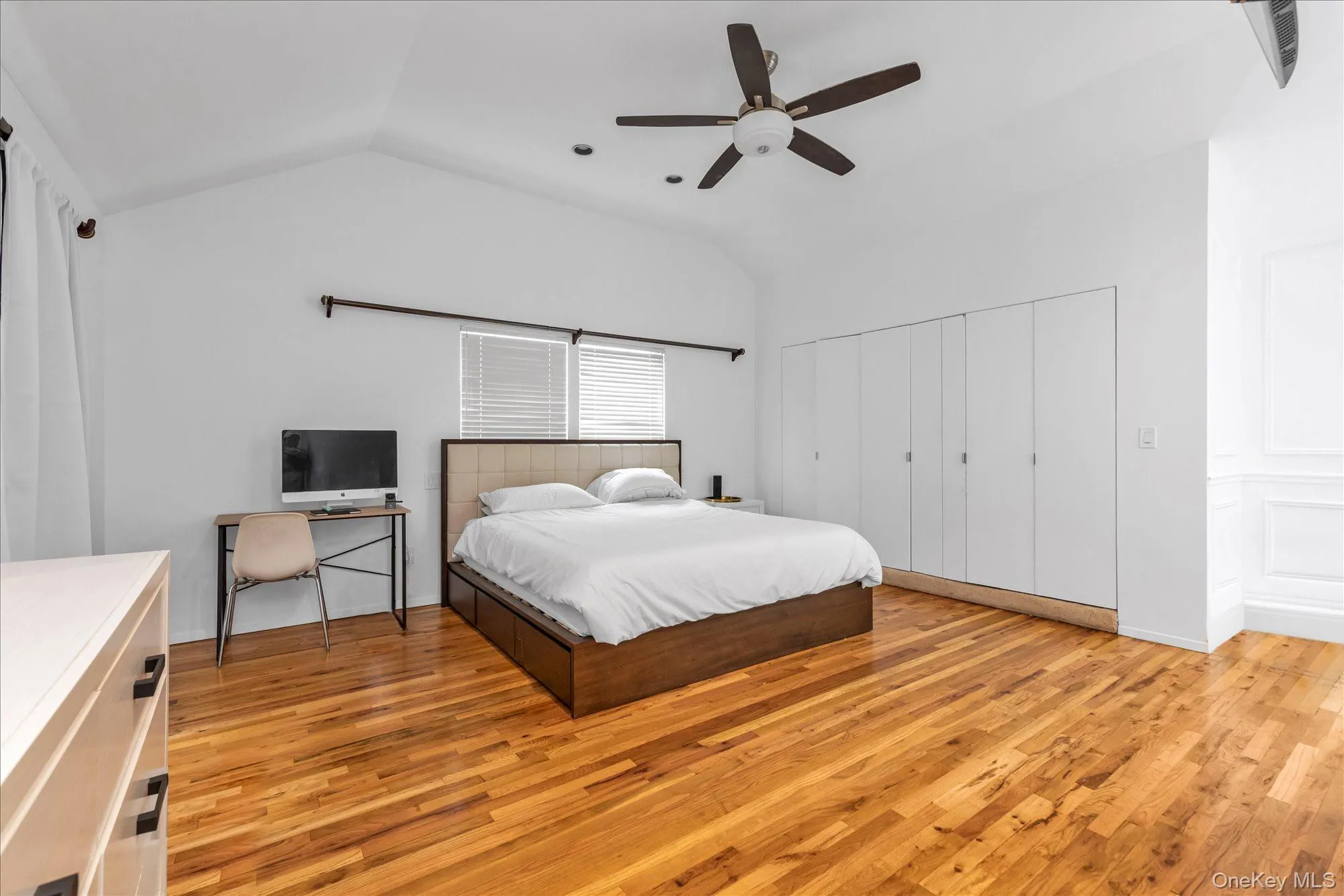 8 Branding Iron Lane, Glen Cove, NY, 4 Bedrooms Bedrooms, 7 Rooms Rooms,2 BathroomsBathrooms,Residential Lease,For Rent,Branding Iron,0,979997 8 Branding Iron Lane, Glen Cove, NY, 4 Bedrooms Bedrooms, 7 Rooms Rooms,2 BathroomsBathrooms,Residential Lease,For Rent,Branding Iron,0,979997