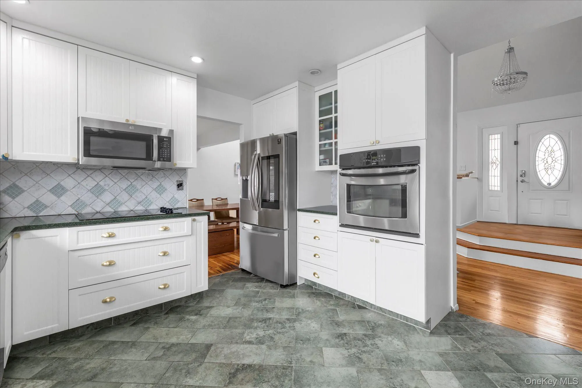 8 Branding Iron Lane, Glen Cove, NY, 4 Bedrooms Bedrooms, 7 Rooms Rooms,2 BathroomsBathrooms,Residential Lease,For Rent,Branding Iron,0,979997 8 Branding Iron Lane, Glen Cove, NY, 4 Bedrooms Bedrooms, 7 Rooms Rooms,2 BathroomsBathrooms,Residential Lease,For Rent,Branding Iron,0,979997