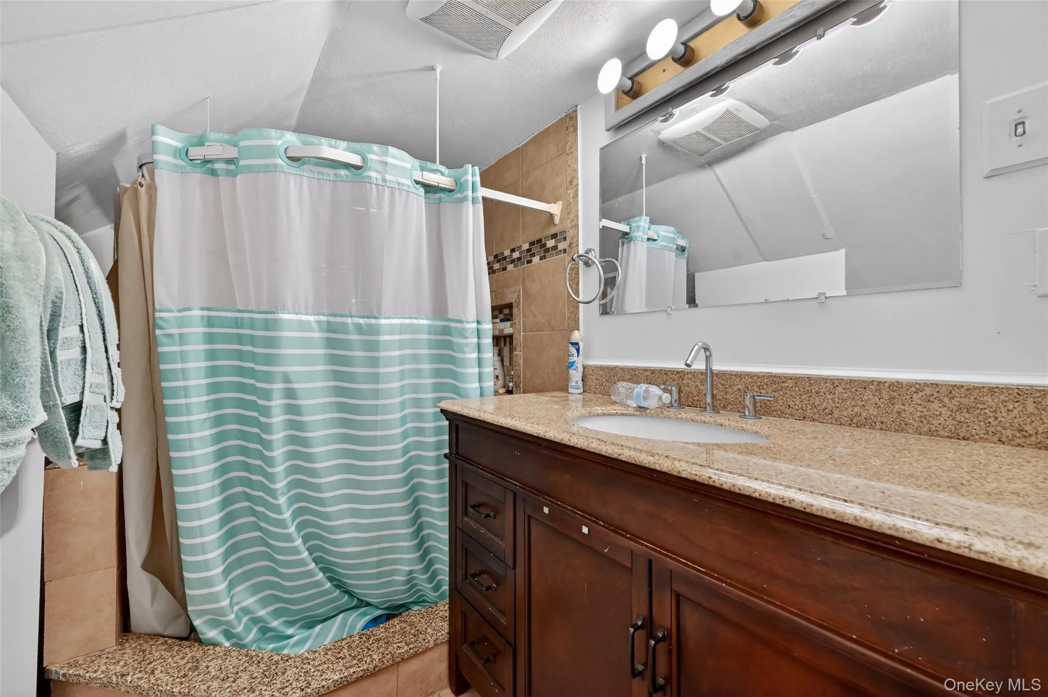 20 Hilltop Drive, New Windsor, NY, 2 Bedrooms Bedrooms, 7 Rooms Rooms,2 BathroomsBathrooms,Residential,For Rent,Hilltop,0,979998 20 Hilltop Drive, New Windsor, NY, 2 Bedrooms Bedrooms, 7 Rooms Rooms,2 BathroomsBathrooms,Residential,For Rent,Hilltop,0,979998