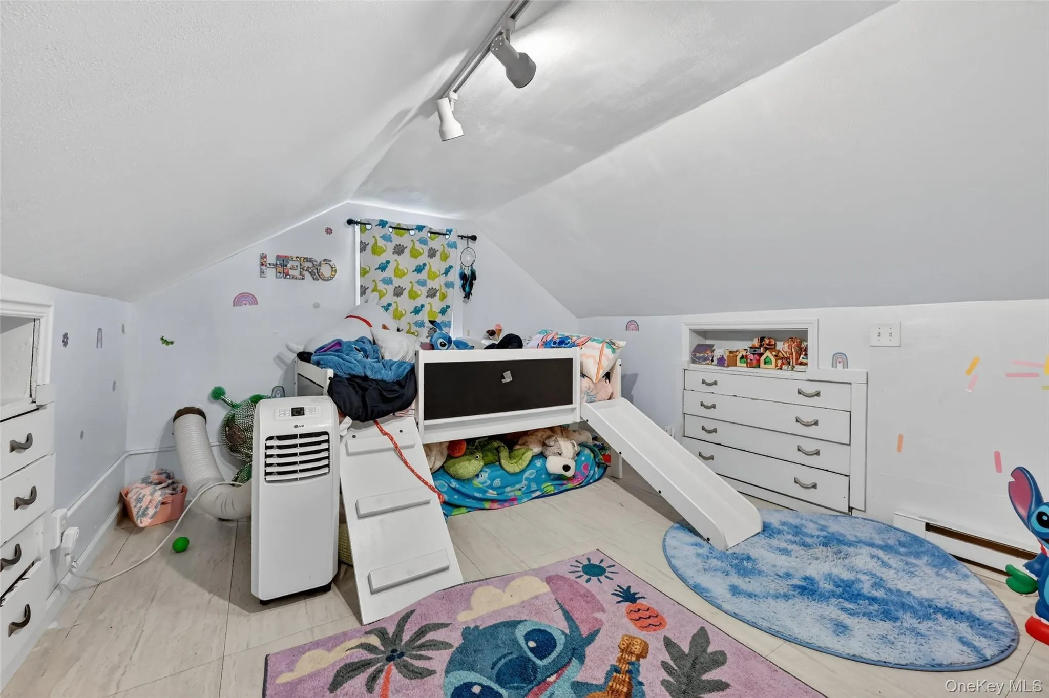 20 Hilltop Drive, New Windsor, NY, 2 Bedrooms Bedrooms, 7 Rooms Rooms,2 BathroomsBathrooms,Residential,For Rent,Hilltop,0,979998 20 Hilltop Drive, New Windsor, NY, 2 Bedrooms Bedrooms, 7 Rooms Rooms,2 BathroomsBathrooms,Residential,For Rent,Hilltop,0,979998