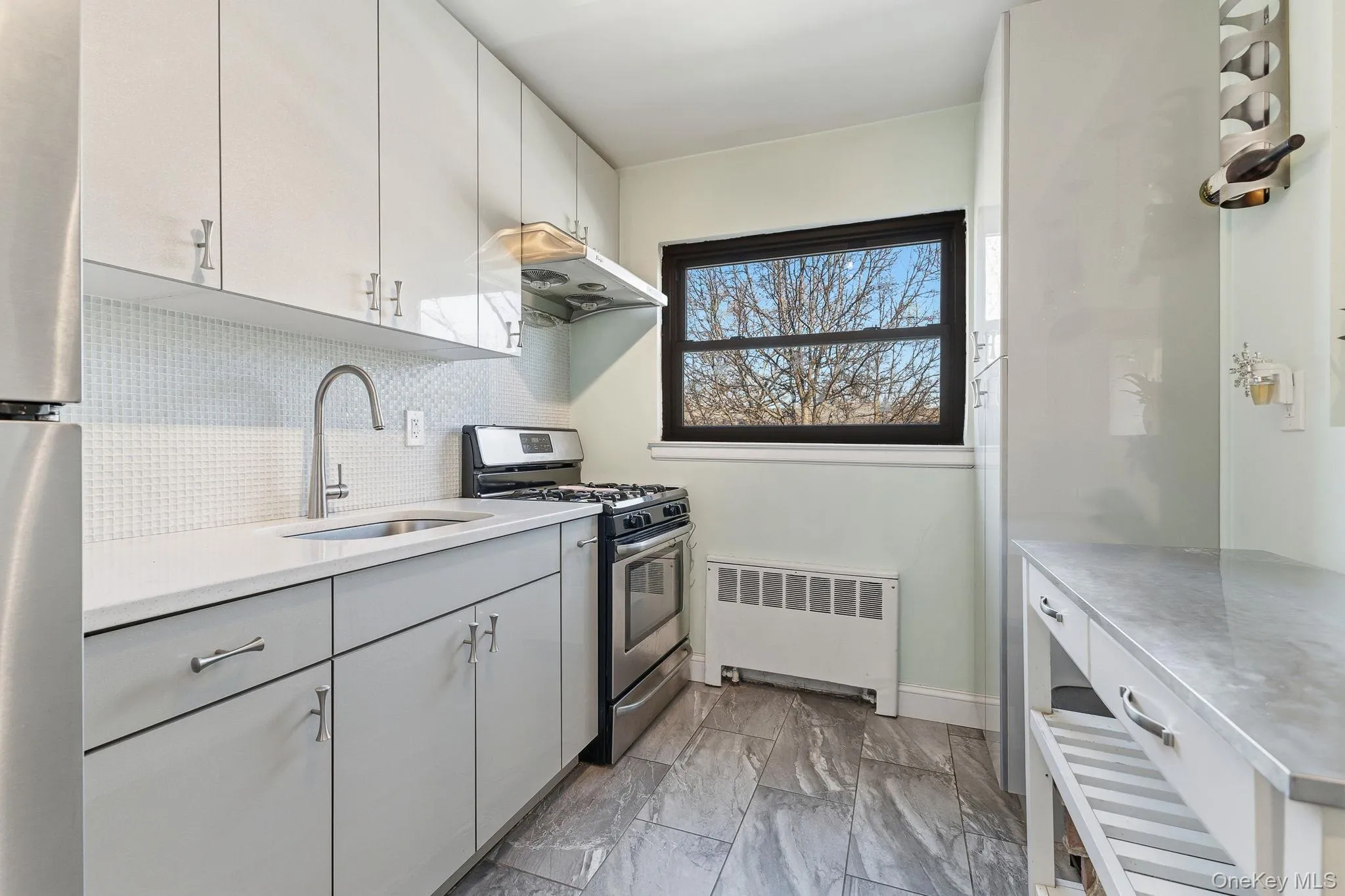 220-76 75th Avenue, New York, NY, 2 Bedrooms Bedrooms, 3 Rooms Rooms,1 BathroomBathrooms,Residential,For Rent,75th,0,980028 220-76 75th Avenue, New York, NY, 2 Bedrooms Bedrooms, 3 Rooms Rooms,1 BathroomBathrooms,Residential,For Rent,75th,0,980028