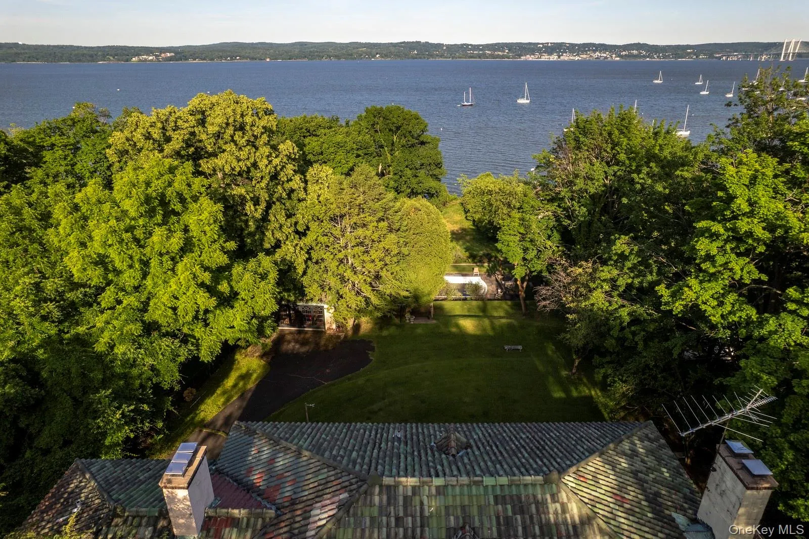 265 Broadway, Orangetown, NY, 6 Bedrooms Bedrooms, 14 Rooms Rooms,3 BathroomsBathrooms,Residential,For Rent,Broadway,0,980039 265 Broadway, Orangetown, NY, 6 Bedrooms Bedrooms, 14 Rooms Rooms,3 BathroomsBathrooms,Residential,For Rent,Broadway,0,980039