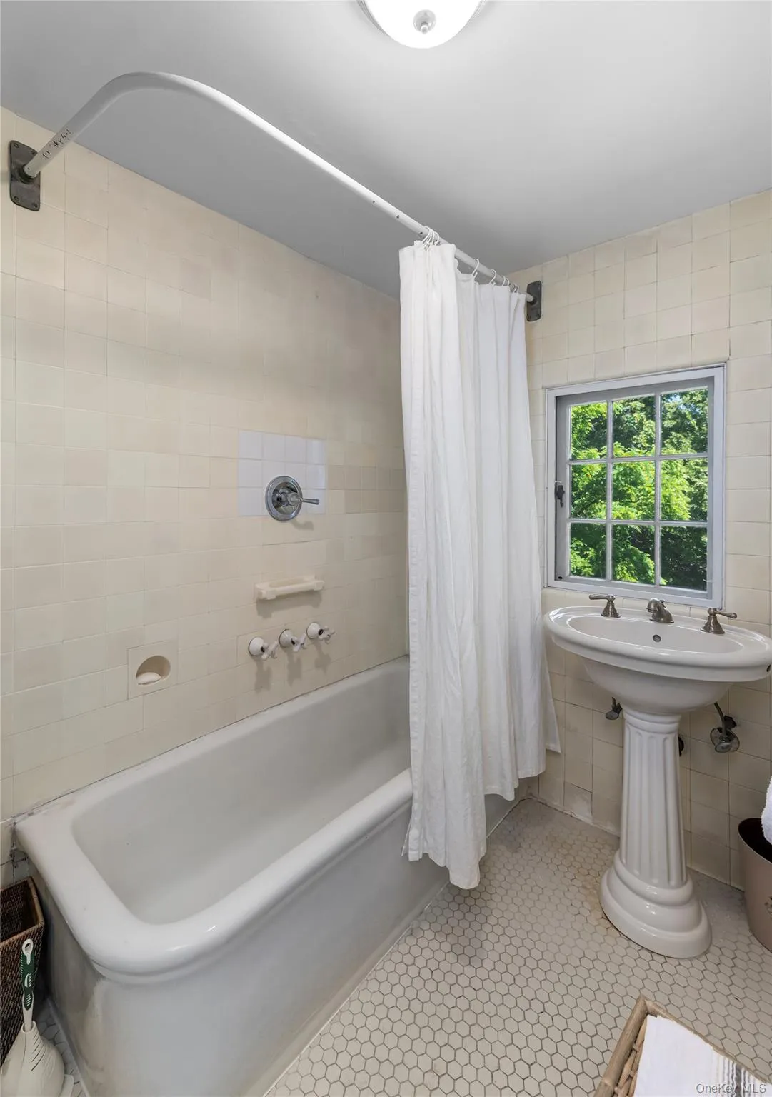 265 Broadway, Orangetown, NY, 6 Bedrooms Bedrooms, 14 Rooms Rooms,3 BathroomsBathrooms,Residential,For Rent,Broadway,0,980039 265 Broadway, Orangetown, NY, 6 Bedrooms Bedrooms, 14 Rooms Rooms,3 BathroomsBathrooms,Residential,For Rent,Broadway,0,980039