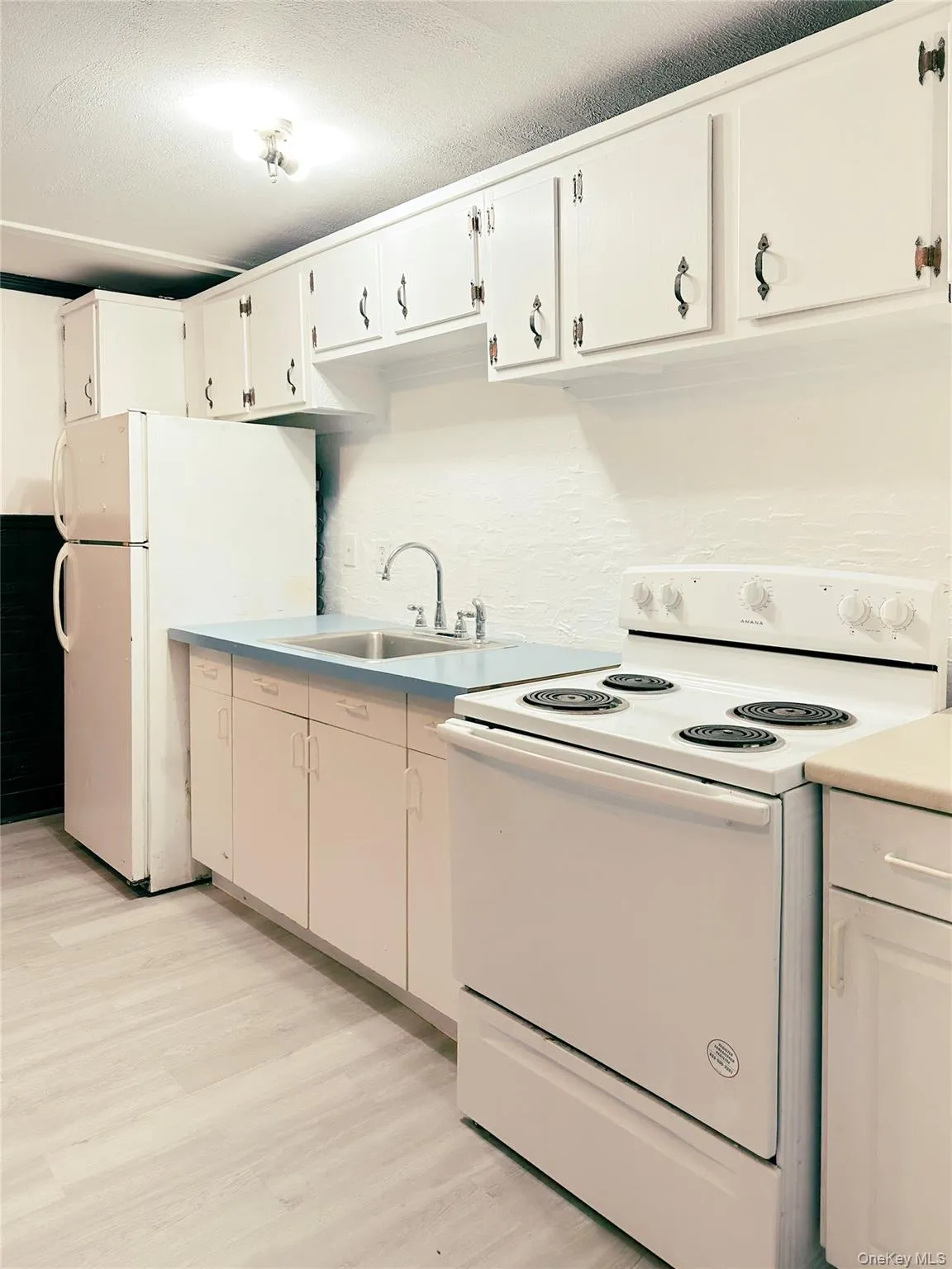 4012 State Route 52, Callicoon, NY, 1 Bedroom Bedrooms, 3 Rooms Rooms,1 BathroomBathrooms,Residential Lease,For Rent,State Route 52,0,980041 4012 State Route 52, Callicoon, NY, 1 Bedroom Bedrooms, 3 Rooms Rooms,1 BathroomBathrooms,Residential Lease,For Rent,State Route 52,0,980041