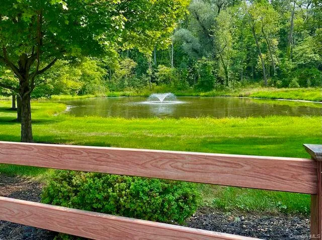 Beautiful grounds w/7 ponds Beautiful grounds w/7 ponds