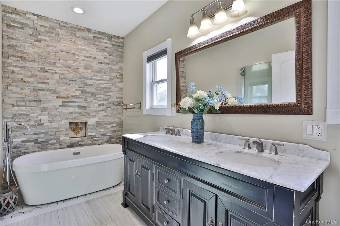 19 Catherine Street, Orangetown, NY, 7 Bedrooms Bedrooms, 20 Rooms Rooms,5 BathroomsBathrooms,Residential,For Rent,Catherine,0,980055 19 Catherine Street, Orangetown, NY, 7 Bedrooms Bedrooms, 20 Rooms Rooms,5 BathroomsBathrooms,Residential,For Rent,Catherine,0,980055