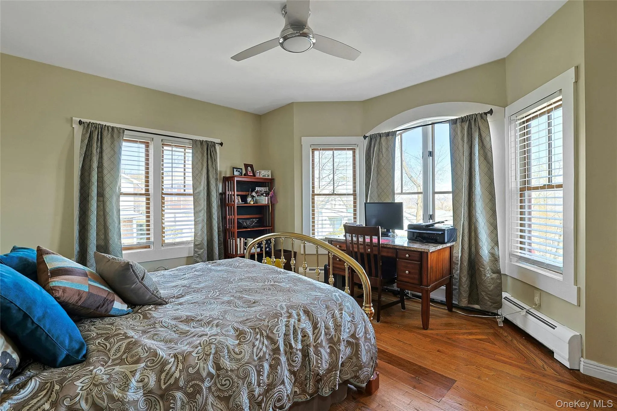19 Catherine Street, Orangetown, NY, 7 Bedrooms Bedrooms, 20 Rooms Rooms,5 BathroomsBathrooms,Residential,For Rent,Catherine,0,980055 19 Catherine Street, Orangetown, NY, 7 Bedrooms Bedrooms, 20 Rooms Rooms,5 BathroomsBathrooms,Residential,For Rent,Catherine,0,980055