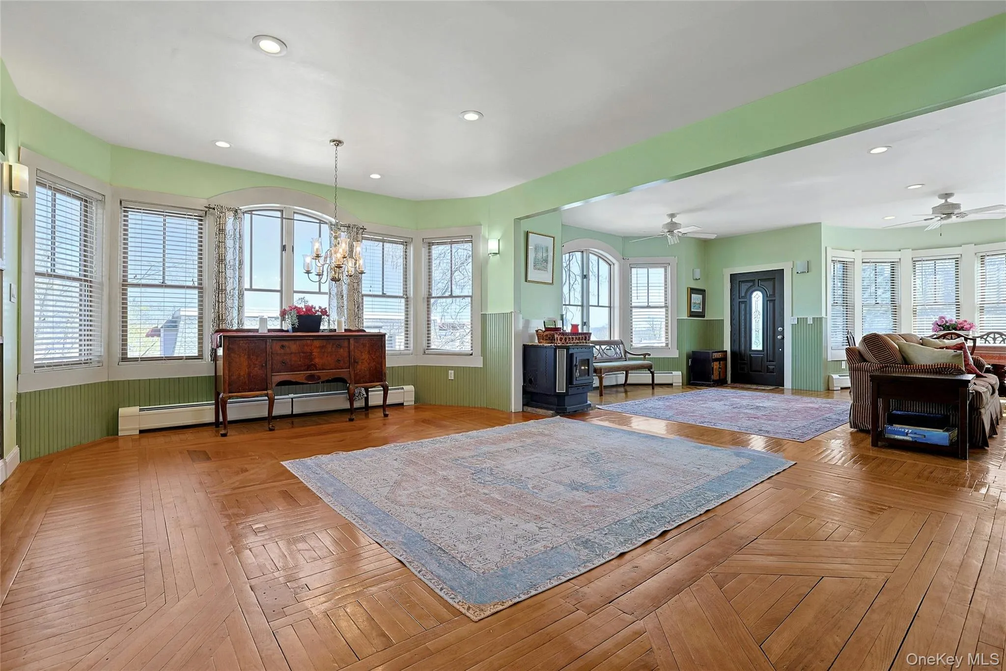 19 Catherine Street, Orangetown, NY, 7 Bedrooms Bedrooms, 20 Rooms Rooms,5 BathroomsBathrooms,Residential,For Rent,Catherine,0,980055 19 Catherine Street, Orangetown, NY, 7 Bedrooms Bedrooms, 20 Rooms Rooms,5 BathroomsBathrooms,Residential,For Rent,Catherine,0,980055