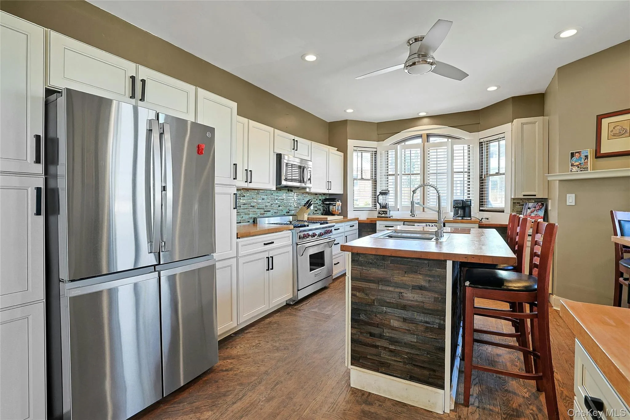 19 Catherine Street, Orangetown, NY, 7 Bedrooms Bedrooms, 20 Rooms Rooms,5 BathroomsBathrooms,Residential,For Rent,Catherine,0,980055 19 Catherine Street, Orangetown, NY, 7 Bedrooms Bedrooms, 20 Rooms Rooms,5 BathroomsBathrooms,Residential,For Rent,Catherine,0,980055
