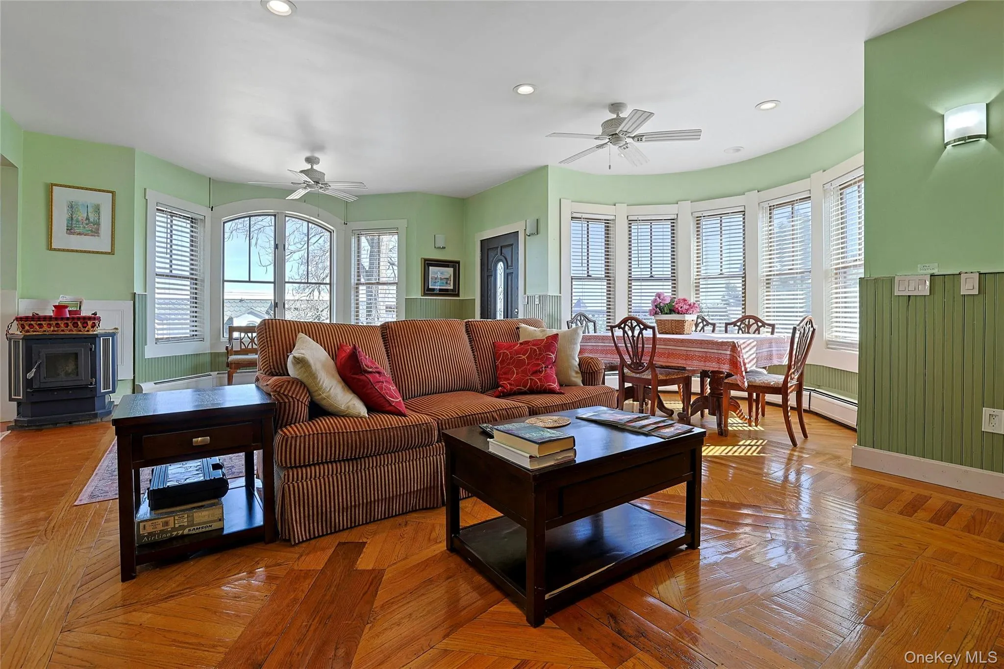 19 Catherine Street, Orangetown, NY, 7 Bedrooms Bedrooms, 20 Rooms Rooms,5 BathroomsBathrooms,Residential,For Rent,Catherine,0,980055 19 Catherine Street, Orangetown, NY, 7 Bedrooms Bedrooms, 20 Rooms Rooms,5 BathroomsBathrooms,Residential,For Rent,Catherine,0,980055