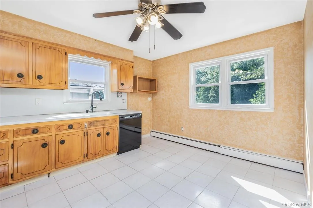 433 Palmer Road, Yonkers, NY, 3 Bedrooms Bedrooms, 6 Rooms Rooms,1 BathroomBathrooms,Residential Lease,For Rent,Palmer,0,980057 433 Palmer Road, Yonkers, NY, 3 Bedrooms Bedrooms, 6 Rooms Rooms,1 BathroomBathrooms,Residential Lease,For Rent,Palmer,0,980057