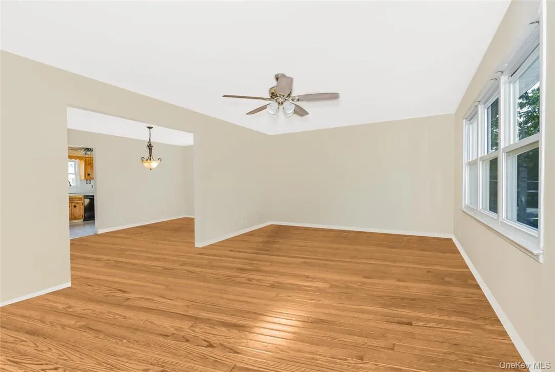 433 Palmer Road, Yonkers, NY, 3 Bedrooms Bedrooms, 6 Rooms Rooms,1 BathroomBathrooms,Residential Lease,For Rent,Palmer,0,980057 433 Palmer Road, Yonkers, NY, 3 Bedrooms Bedrooms, 6 Rooms Rooms,1 BathroomBathrooms,Residential Lease,For Rent,Palmer,0,980057