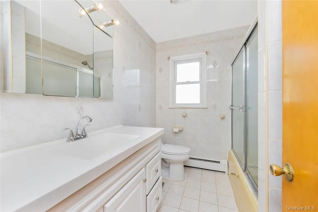 433 Palmer Road, Yonkers, NY, 3 Bedrooms Bedrooms, 6 Rooms Rooms,1 BathroomBathrooms,Residential Lease,For Rent,Palmer,0,980057 433 Palmer Road, Yonkers, NY, 3 Bedrooms Bedrooms, 6 Rooms Rooms,1 BathroomBathrooms,Residential Lease,For Rent,Palmer,0,980057