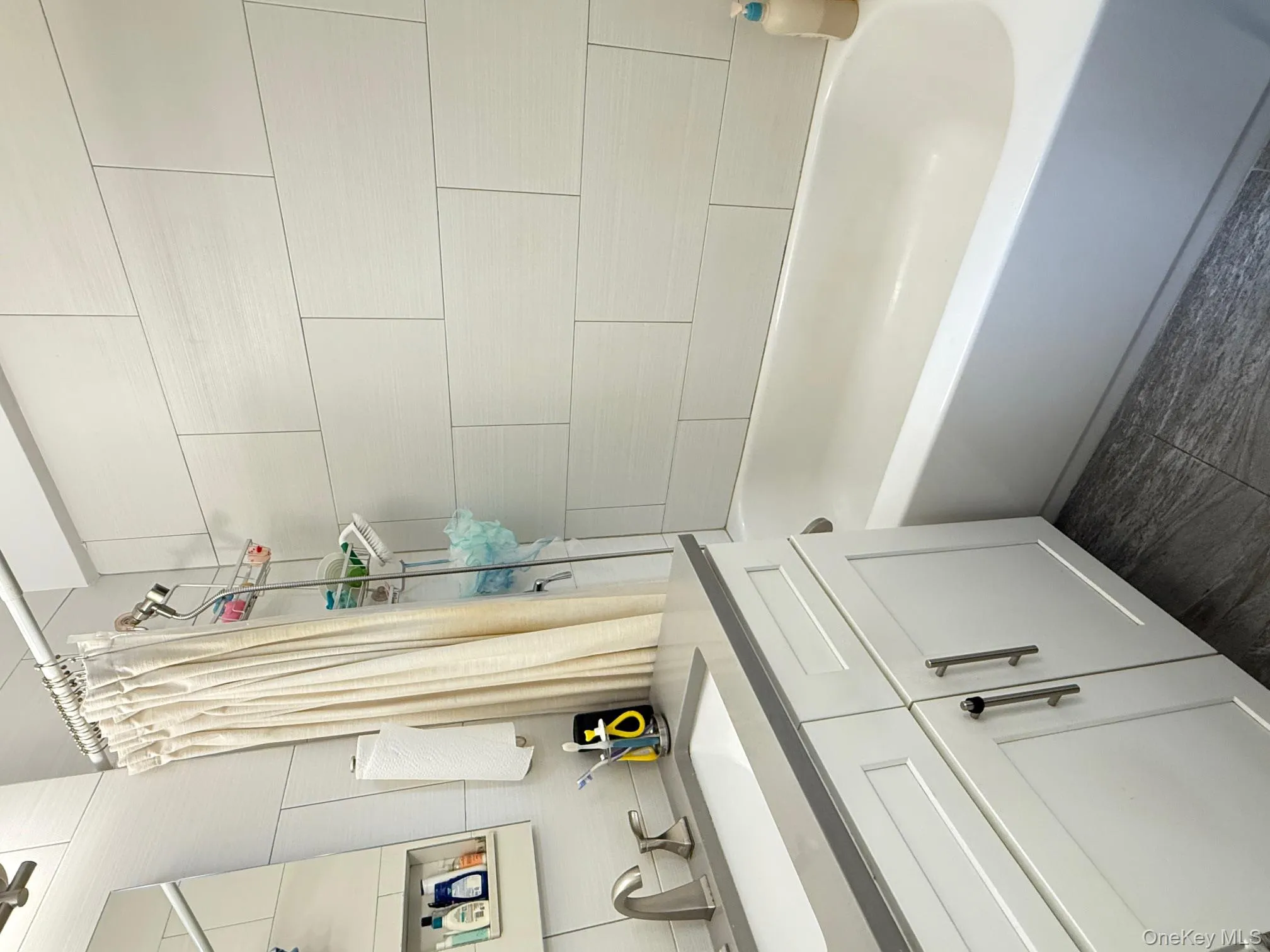 6740 Yellowstone Boulevard, New York, NY, 1 Bedroom Bedrooms, 4 Rooms Rooms,1 BathroomBathrooms,Residential,For Rent,Yellowstone,0,980058 6740 Yellowstone Boulevard, New York, NY, 1 Bedroom Bedrooms, 4 Rooms Rooms,1 BathroomBathrooms,Residential,For Rent,Yellowstone,0,980058