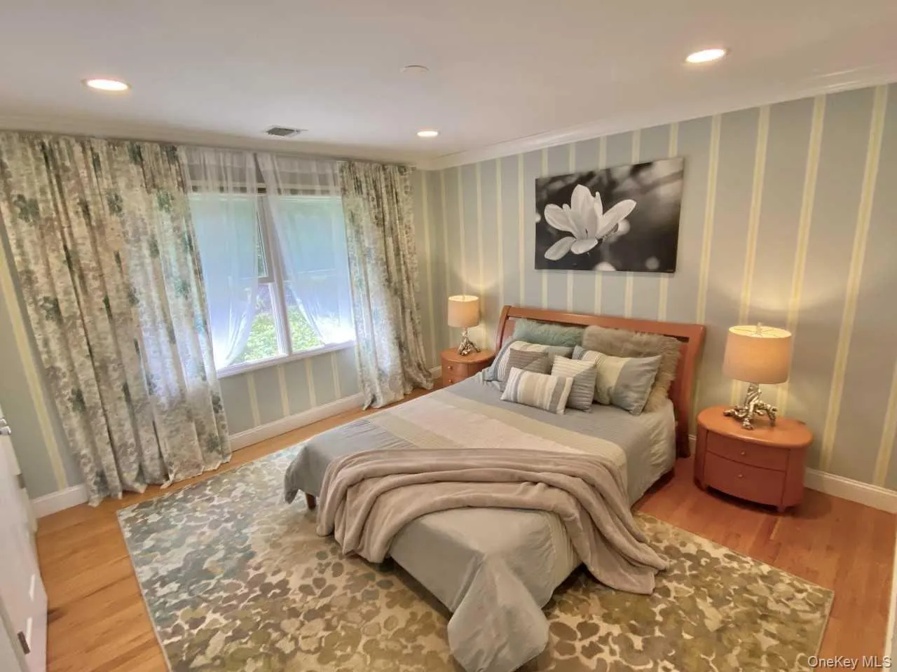 24 Wilafra Place, Huntington, NY, 5 Bedrooms Bedrooms, 9 Rooms Rooms,2 BathroomsBathrooms,Residential Lease,For Rent,Wilafra,0,980064 24 Wilafra Place, Huntington, NY, 5 Bedrooms Bedrooms, 9 Rooms Rooms,2 BathroomsBathrooms,Residential Lease,For Rent,Wilafra,0,980064