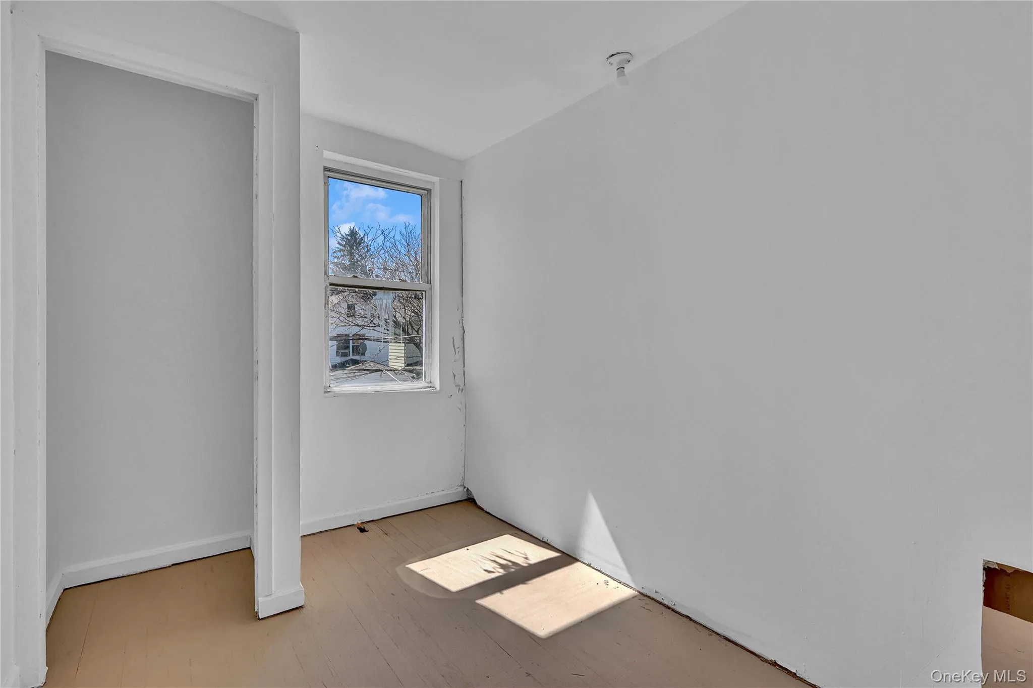 150-81 116th Road, New York, NY, 3 Bedrooms Bedrooms, 6 Rooms Rooms,2 BathroomsBathrooms,Residential,For Rent,116th,0,980073 150-81 116th Road, New York, NY, 3 Bedrooms Bedrooms, 6 Rooms Rooms,2 BathroomsBathrooms,Residential,For Rent,116th,0,980073