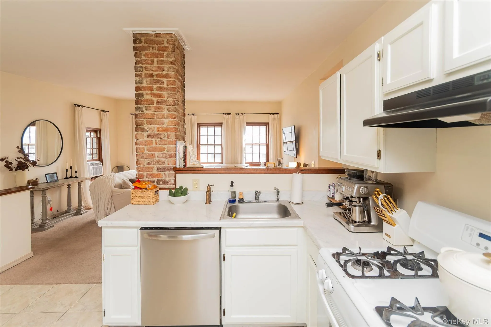 102 Ward Street, Montgomery, NY, 2 Bedrooms Bedrooms, 5 Rooms Rooms,1 BathroomBathrooms,Residential Lease,For Rent,Ward,0,980077 102 Ward Street, Montgomery, NY, 2 Bedrooms Bedrooms, 5 Rooms Rooms,1 BathroomBathrooms,Residential Lease,For Rent,Ward,0,980077