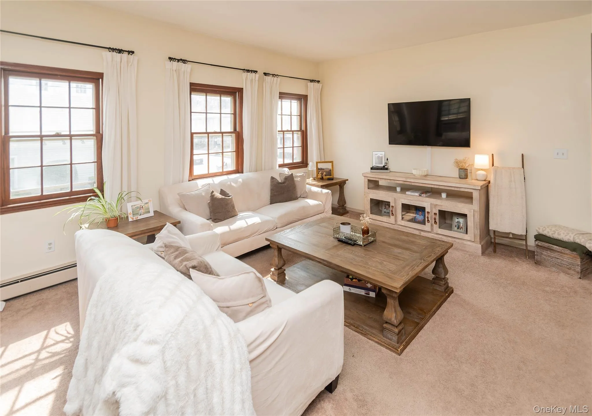 102 Ward Street, Montgomery, NY, 2 Bedrooms Bedrooms, 5 Rooms Rooms,1 BathroomBathrooms,Residential Lease,For Rent,Ward,0,980077 102 Ward Street, Montgomery, NY, 2 Bedrooms Bedrooms, 5 Rooms Rooms,1 BathroomBathrooms,Residential Lease,For Rent,Ward,0,980077