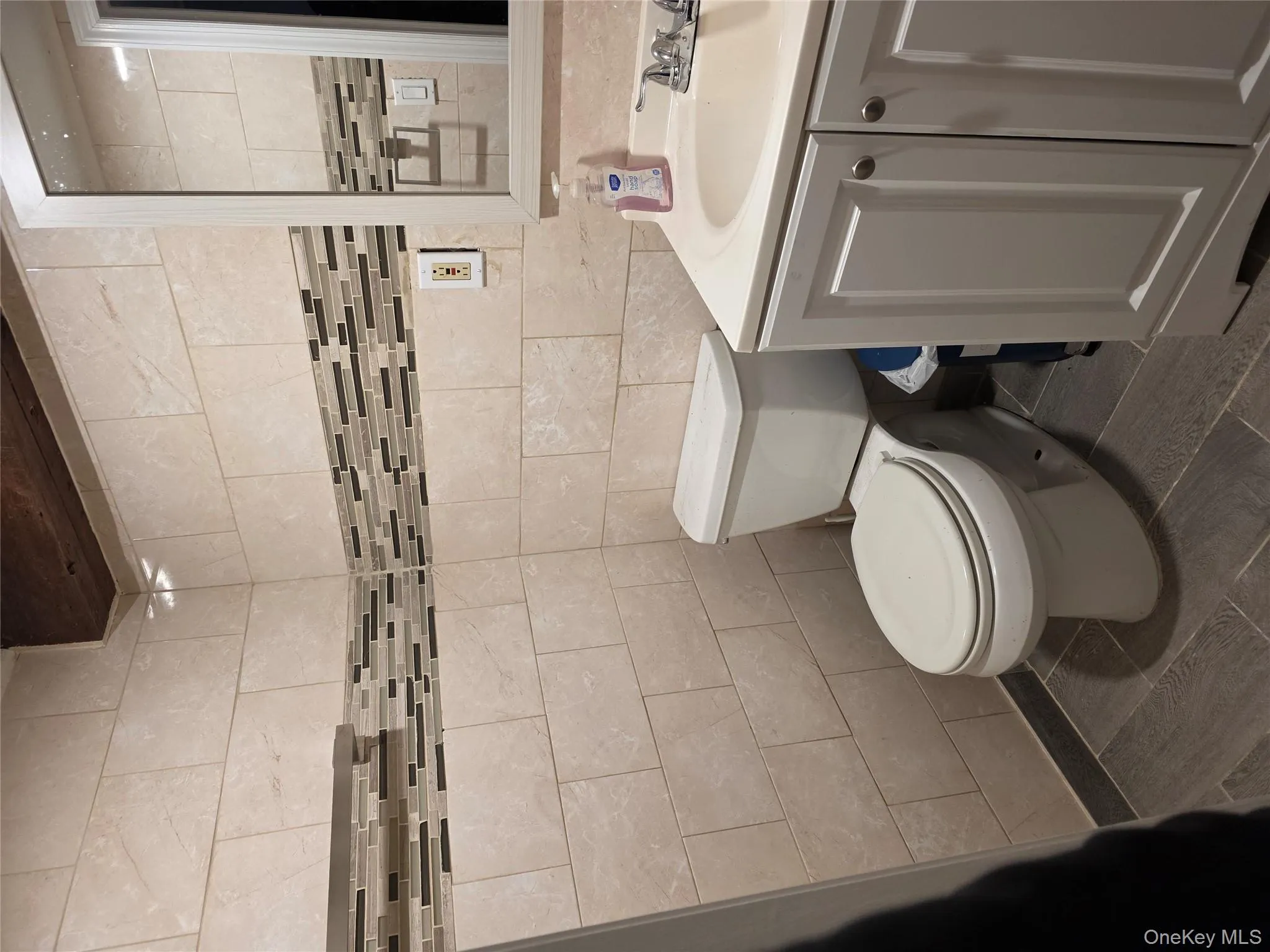 10415 Jamaica Avenue, New York, NY, ,Commercial Lease,For Rent,Jamaica,0,980086 10415 Jamaica Avenue, New York, NY, ,Commercial Lease,For Rent,Jamaica,0,980086