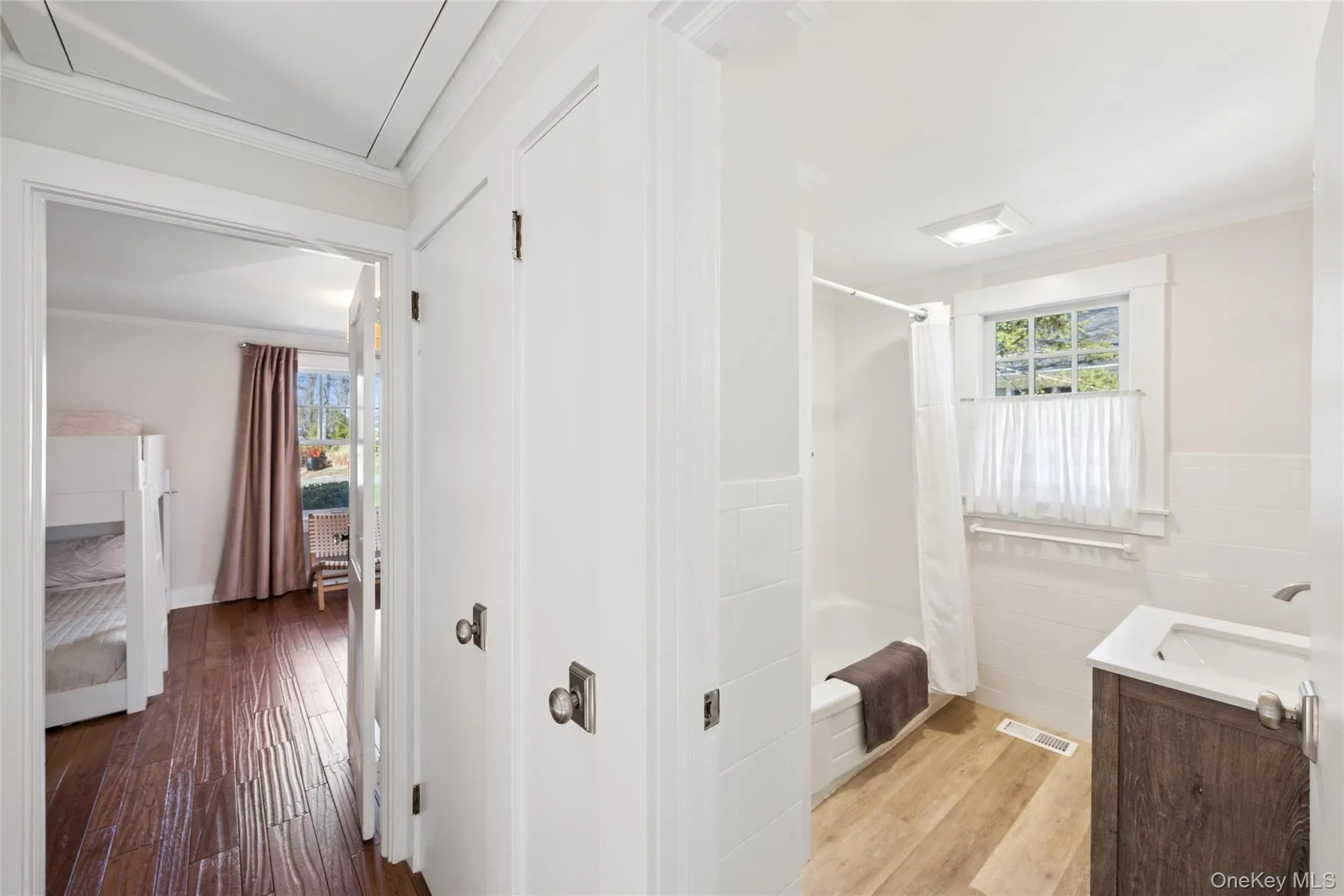 250 Oak Road, Southold, NY, 2 Bedrooms Bedrooms, 7 Rooms Rooms,2 BathroomsBathrooms,Residential Lease,For Rent,Oak,0,980096 250 Oak Road, Southold, NY, 2 Bedrooms Bedrooms, 7 Rooms Rooms,2 BathroomsBathrooms,Residential Lease,For Rent,Oak,0,980096