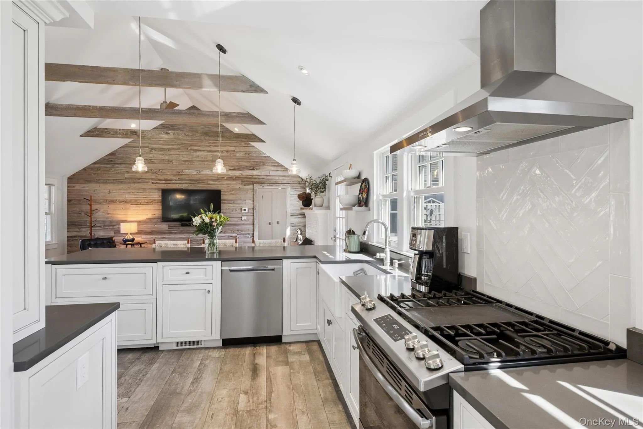 250 Oak Road, Southold, NY, 2 Bedrooms Bedrooms, 7 Rooms Rooms,2 BathroomsBathrooms,Residential Lease,For Rent,Oak,0,980096 250 Oak Road, Southold, NY, 2 Bedrooms Bedrooms, 7 Rooms Rooms,2 BathroomsBathrooms,Residential Lease,For Rent,Oak,0,980096