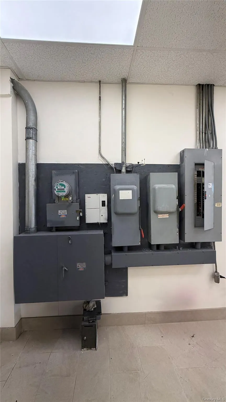 131-12 Merrick Boulevard, New York, NY, ,Commercial Lease,For Rent,Merrick,0,980103 131-12 Merrick Boulevard, New York, NY, ,Commercial Lease,For Rent,Merrick,0,980103